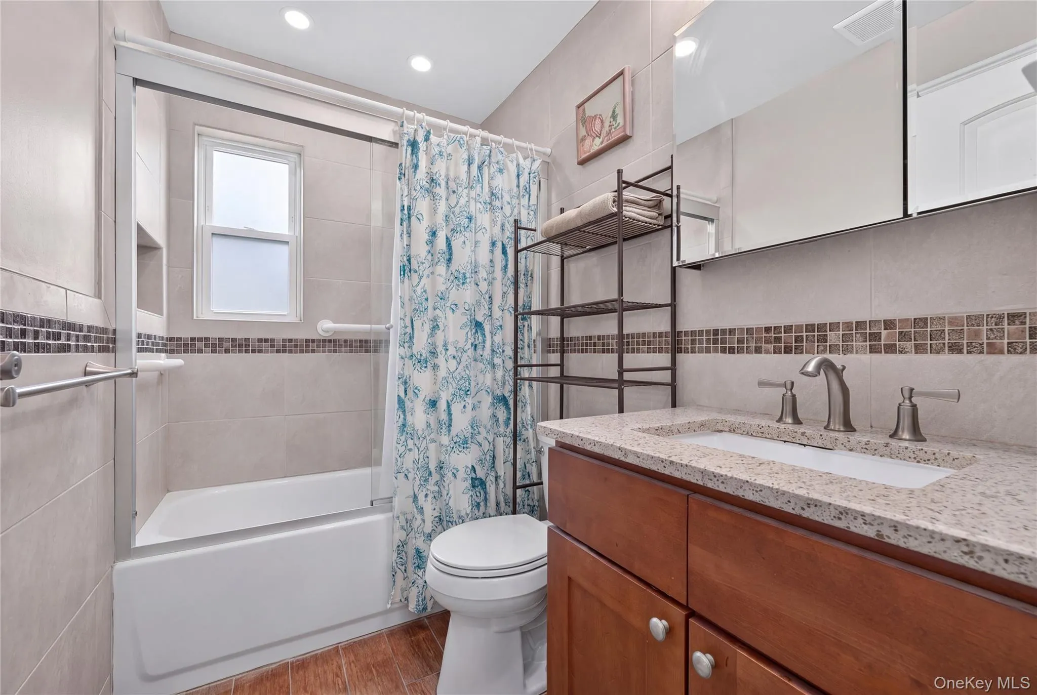 17 Heathcote Road, Babylon, NY, 4 Bedrooms Bedrooms, 8 Rooms Rooms,2 BathroomsBathrooms,Residential,For Rent,Heathcote,0,1038125 17 Heathcote Road, Babylon, NY, 4 Bedrooms Bedrooms, 8 Rooms Rooms,2 BathroomsBathrooms,Residential,For Rent,Heathcote,0,1038125