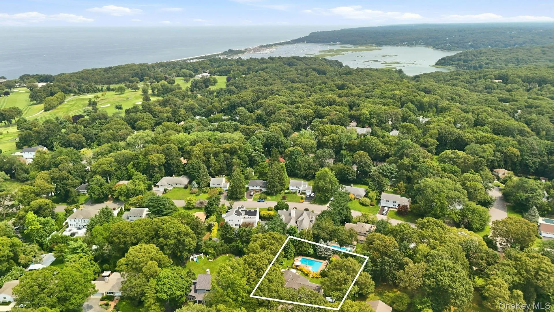 close to golf course and private beaches close to golf course and private beaches