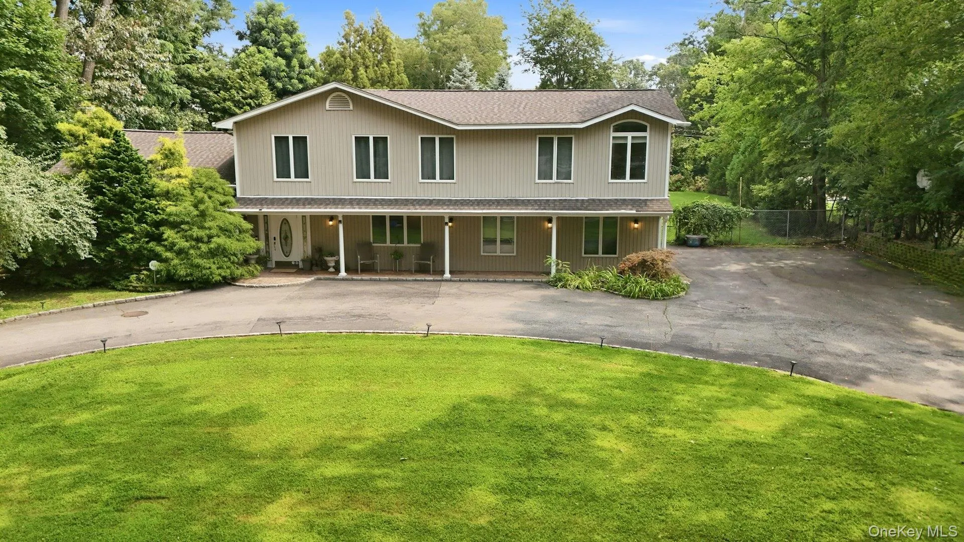 circular driveway offers ample parking circular driveway offers ample parking