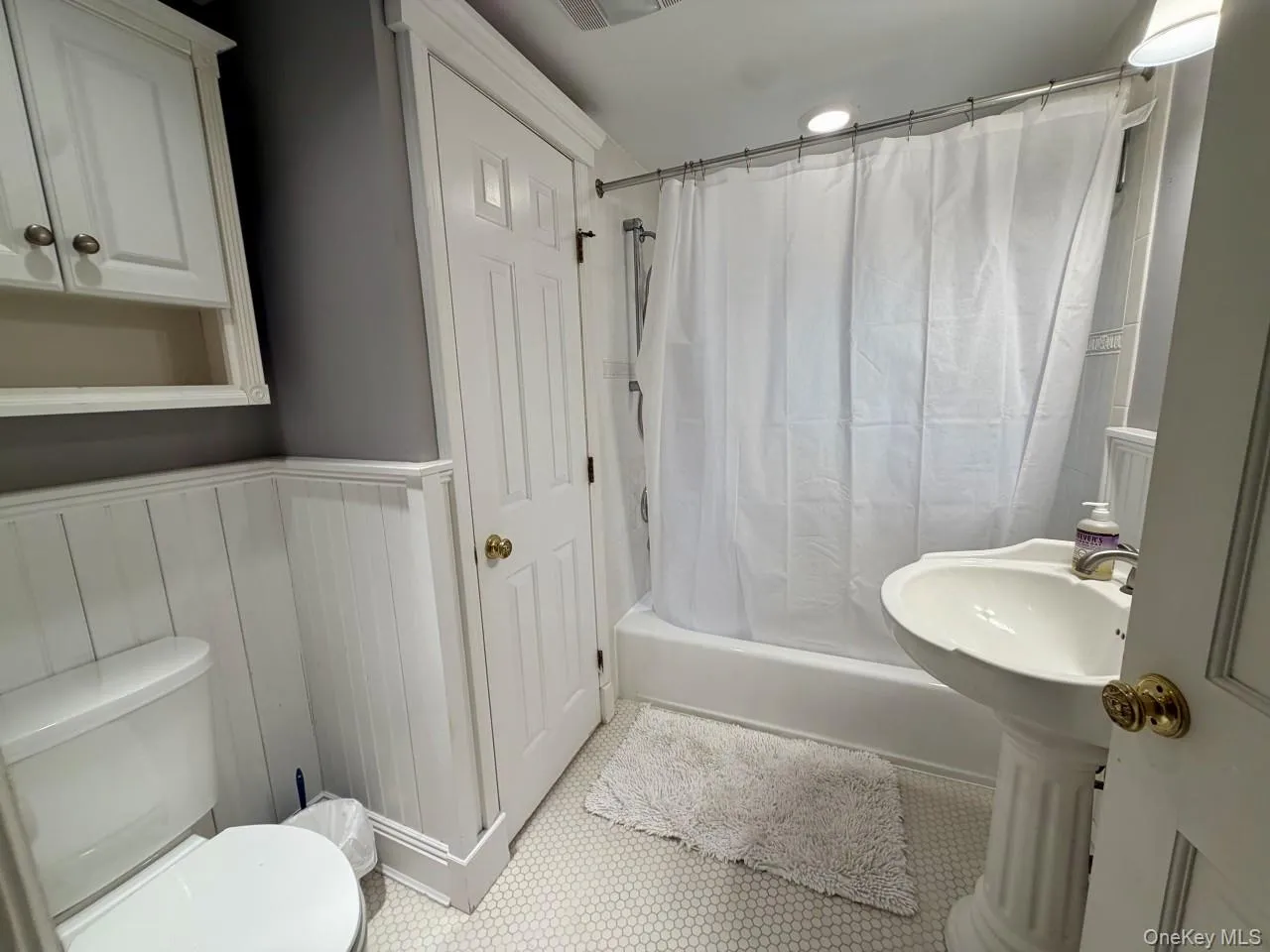 479 Asharoken Avenue, Huntington, NY, 4 Bedrooms Bedrooms, 11 Rooms Rooms,2 BathroomsBathrooms,Residential Lease,For Rent,Asharoken,0,1038133 479 Asharoken Avenue, Huntington, NY, 4 Bedrooms Bedrooms, 11 Rooms Rooms,2 BathroomsBathrooms,Residential Lease,For Rent,Asharoken,0,1038133