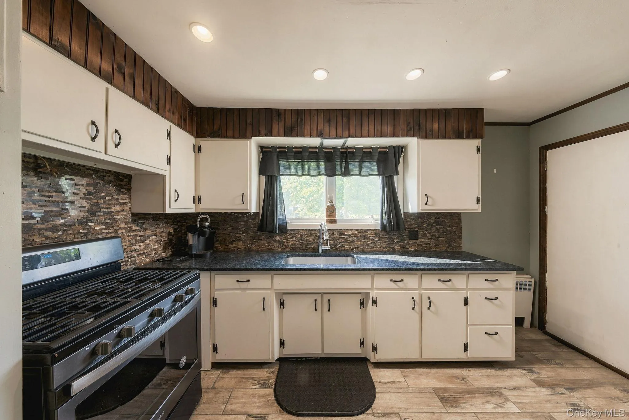 3 Wihelmina Street, Port Jervis, NY, 2 Bedrooms Bedrooms, 5 Rooms Rooms,1 BathroomBathrooms,Residential,For Rent,Wihelmina,0,1038134 3 Wihelmina Street, Port Jervis, NY, 2 Bedrooms Bedrooms, 5 Rooms Rooms,1 BathroomBathrooms,Residential,For Rent,Wihelmina,0,1038134