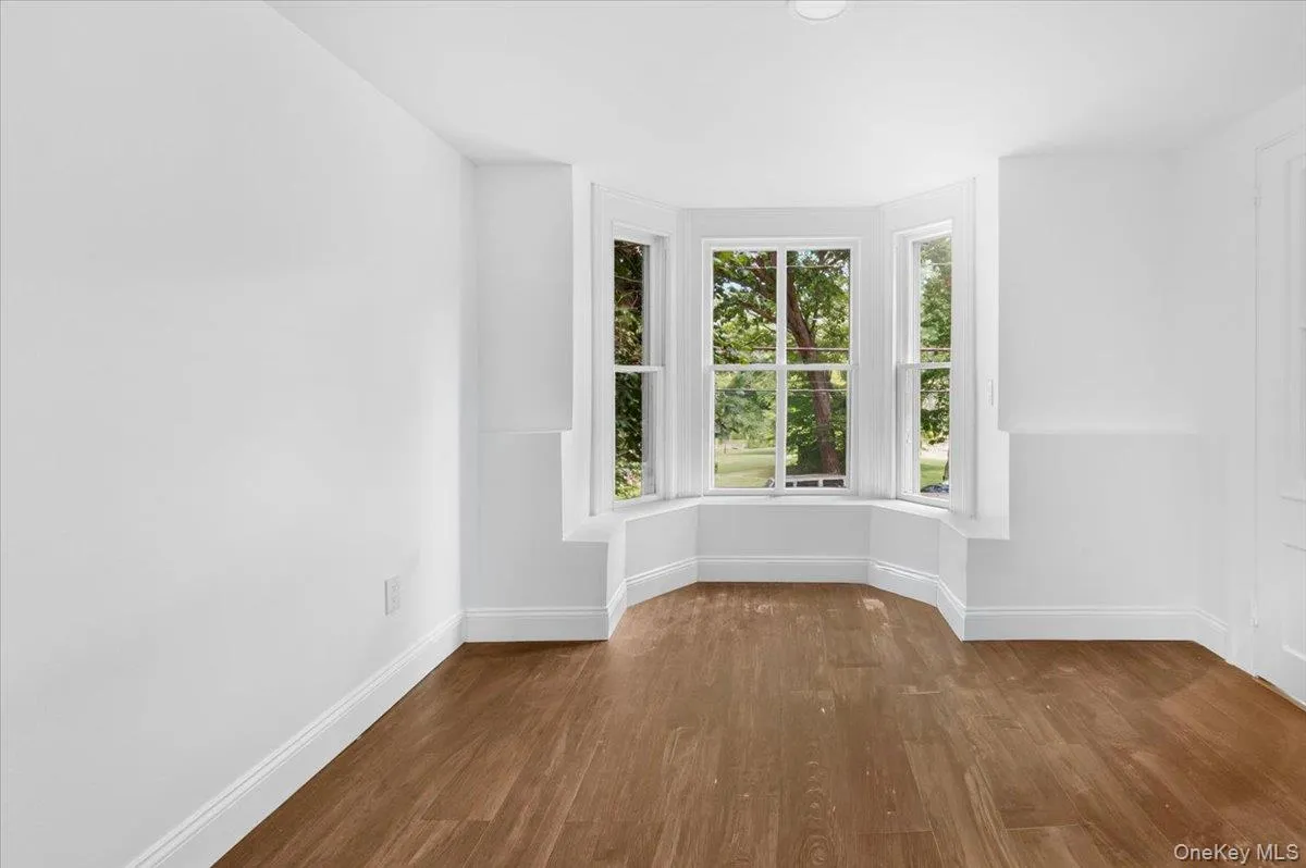 148 Main Street, North Hempstead, NY, 4 Bedrooms Bedrooms, 8 Rooms Rooms,3 BathroomsBathrooms,Residential,For Rent,Main,0,1038137 148 Main Street, North Hempstead, NY, 4 Bedrooms Bedrooms, 8 Rooms Rooms,3 BathroomsBathrooms,Residential,For Rent,Main,0,1038137