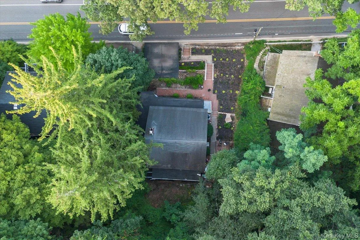 148 Main Street, North Hempstead, NY, 4 Bedrooms Bedrooms, 8 Rooms Rooms,3 BathroomsBathrooms,Residential,For Rent,Main,0,1038137 148 Main Street, North Hempstead, NY, 4 Bedrooms Bedrooms, 8 Rooms Rooms,3 BathroomsBathrooms,Residential,For Rent,Main,0,1038137