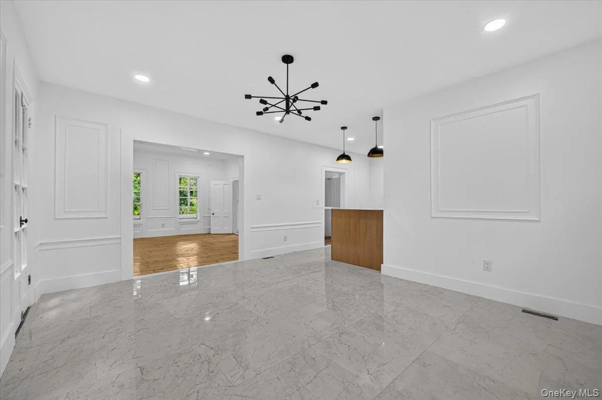 148 Main Street, North Hempstead, NY, 4 Bedrooms Bedrooms, 8 Rooms Rooms,3 BathroomsBathrooms,Residential,For Rent,Main,0,1038137 148 Main Street, North Hempstead, NY, 4 Bedrooms Bedrooms, 8 Rooms Rooms,3 BathroomsBathrooms,Residential,For Rent,Main,0,1038137