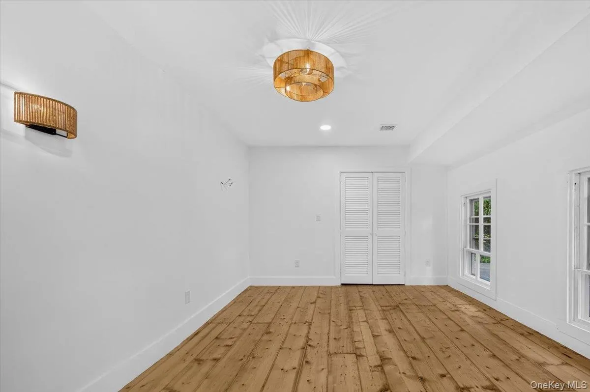 148 Main Street, North Hempstead, NY, 4 Bedrooms Bedrooms, 8 Rooms Rooms,3 BathroomsBathrooms,Residential,For Rent,Main,0,1038137 148 Main Street, North Hempstead, NY, 4 Bedrooms Bedrooms, 8 Rooms Rooms,3 BathroomsBathrooms,Residential,For Rent,Main,0,1038137