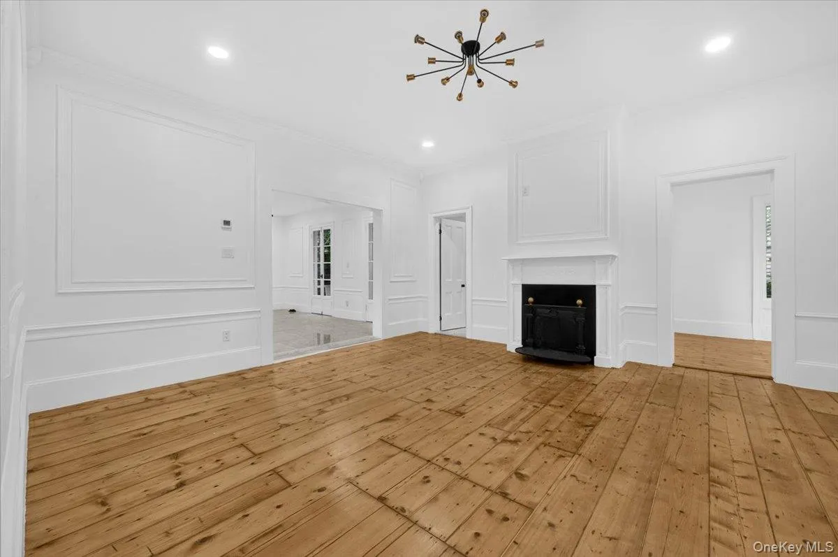 148 Main Street, North Hempstead, NY, 4 Bedrooms Bedrooms, 8 Rooms Rooms,3 BathroomsBathrooms,Residential,For Rent,Main,0,1038137 148 Main Street, North Hempstead, NY, 4 Bedrooms Bedrooms, 8 Rooms Rooms,3 BathroomsBathrooms,Residential,For Rent,Main,0,1038137