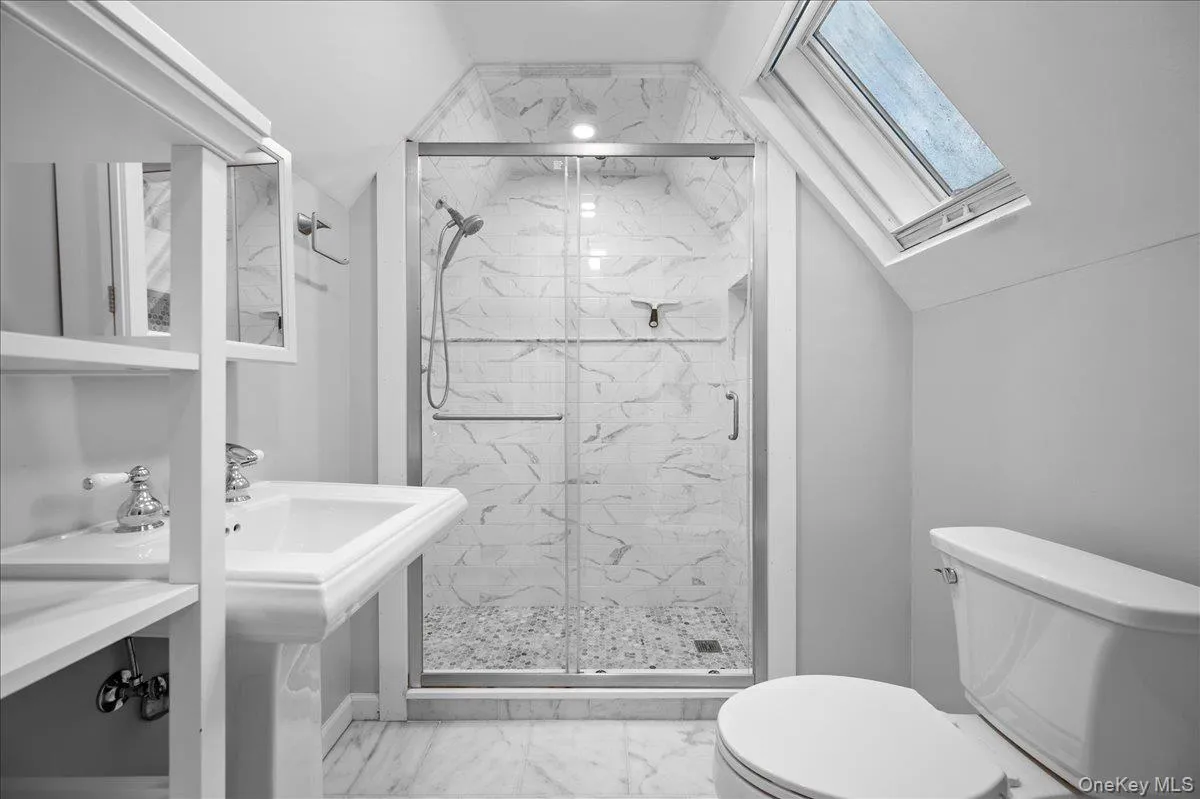 3 Walworth Terrace, White Plains, NY, 5 Bedrooms Bedrooms, 9 Rooms Rooms,3 BathroomsBathrooms,Residential,For Rent,Walworth,0,1038144 3 Walworth Terrace, White Plains, NY, 5 Bedrooms Bedrooms, 9 Rooms Rooms,3 BathroomsBathrooms,Residential,For Rent,Walworth,0,1038144