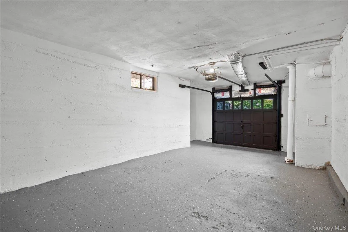 3 Walworth Terrace, White Plains, NY, 5 Bedrooms Bedrooms, 9 Rooms Rooms,3 BathroomsBathrooms,Residential,For Rent,Walworth,0,1038144 3 Walworth Terrace, White Plains, NY, 5 Bedrooms Bedrooms, 9 Rooms Rooms,3 BathroomsBathrooms,Residential,For Rent,Walworth,0,1038144