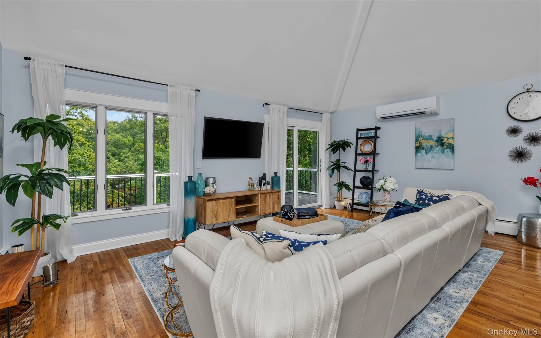 39 Potter Lane, Huntington, NY, 3 Bedrooms Bedrooms, 7 Rooms Rooms,2 BathroomsBathrooms,Residential,For Rent,Potter,0,1038159 39 Potter Lane, Huntington, NY, 3 Bedrooms Bedrooms, 7 Rooms Rooms,2 BathroomsBathrooms,Residential,For Rent,Potter,0,1038159