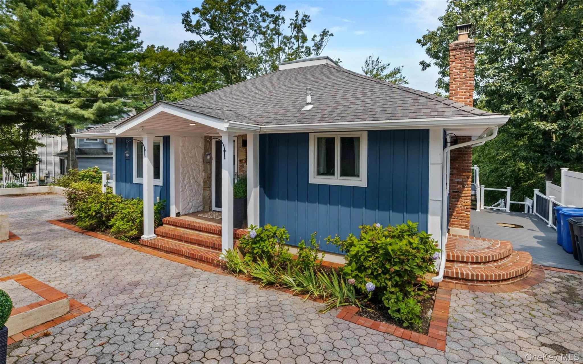 39 Potter Lane, Huntington, NY, 3 Bedrooms Bedrooms, 7 Rooms Rooms,2 BathroomsBathrooms,Residential,For Rent,Potter,0,1038159 39 Potter Lane, Huntington, NY, 3 Bedrooms Bedrooms, 7 Rooms Rooms,2 BathroomsBathrooms,Residential,For Rent,Potter,0,1038159