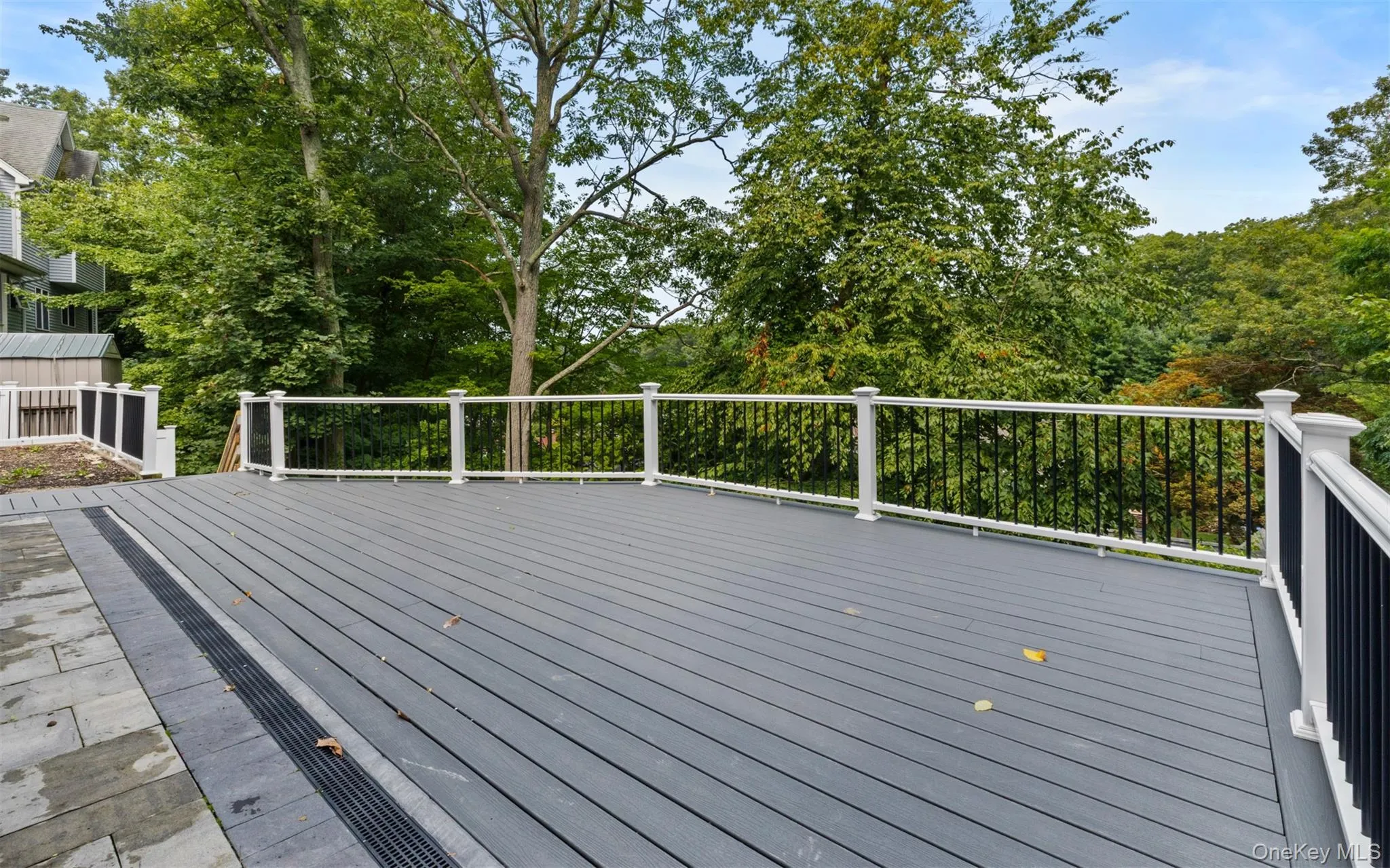 39 Potter Lane, Huntington, NY, 3 Bedrooms Bedrooms, 7 Rooms Rooms,2 BathroomsBathrooms,Residential,For Rent,Potter,0,1038159 39 Potter Lane, Huntington, NY, 3 Bedrooms Bedrooms, 7 Rooms Rooms,2 BathroomsBathrooms,Residential,For Rent,Potter,0,1038159