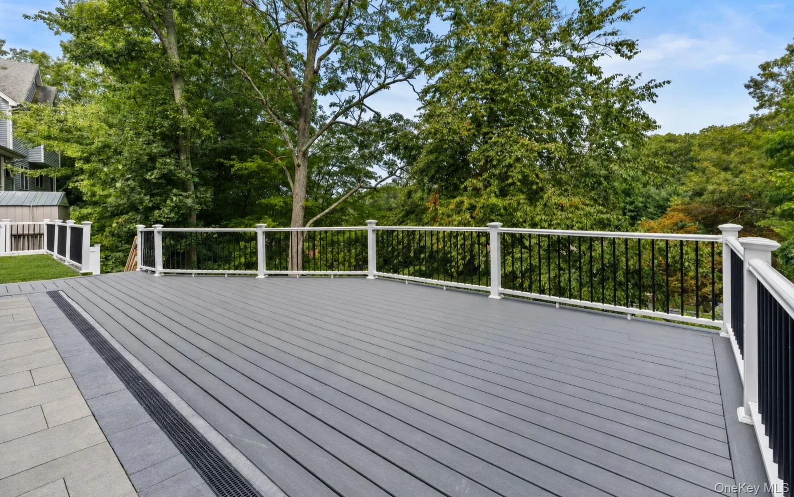 39 Potter Lane, Huntington, NY, 3 Bedrooms Bedrooms, 7 Rooms Rooms,2 BathroomsBathrooms,Residential,For Rent,Potter,0,1038159 39 Potter Lane, Huntington, NY, 3 Bedrooms Bedrooms, 7 Rooms Rooms,2 BathroomsBathrooms,Residential,For Rent,Potter,0,1038159