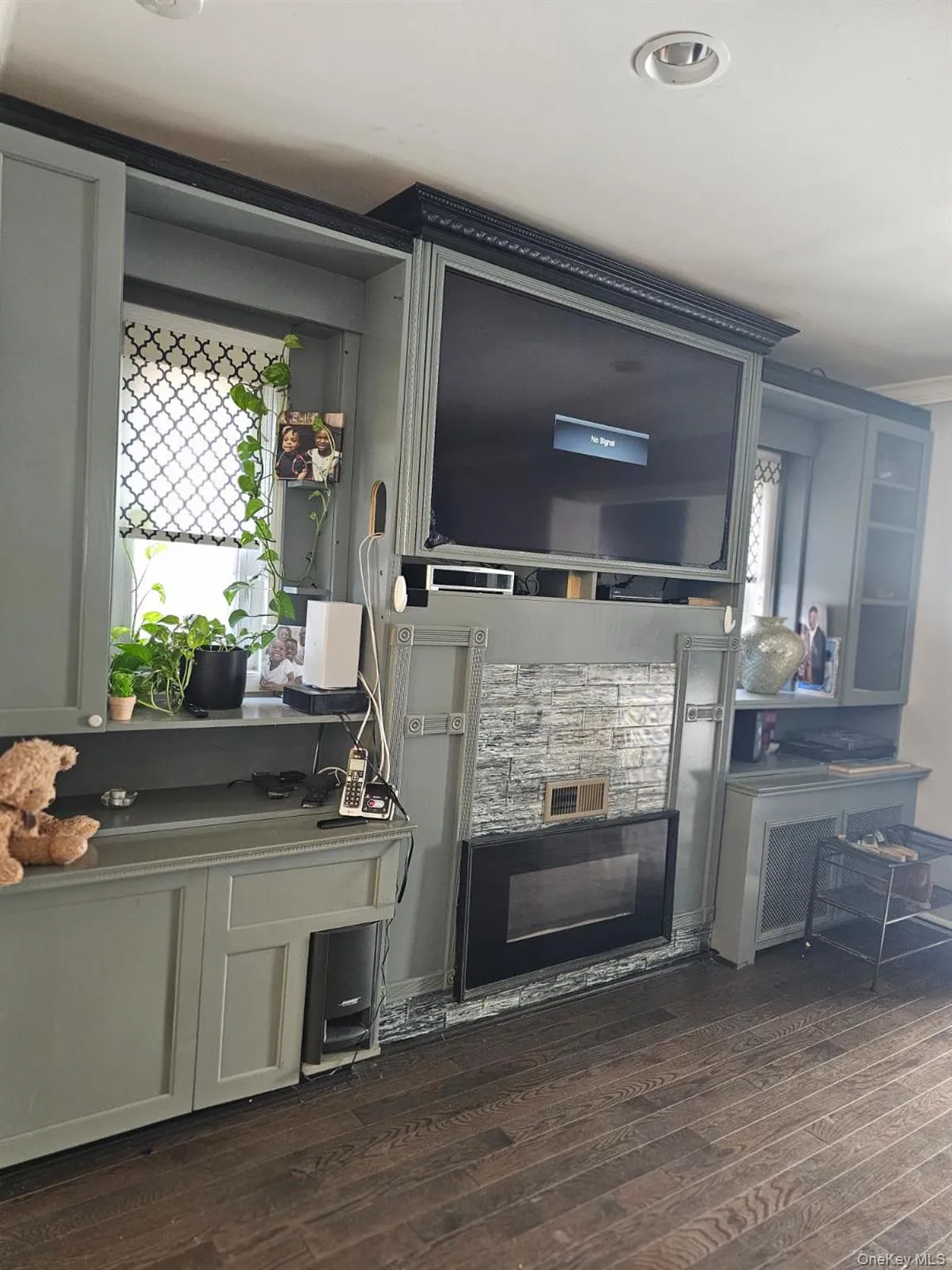 127 Amherst Road, Hempstead, NY, 4 Bedrooms Bedrooms, 8 Rooms Rooms,2 BathroomsBathrooms,Residential Lease,For Rent,Amherst,0,1038161 127 Amherst Road, Hempstead, NY, 4 Bedrooms Bedrooms, 8 Rooms Rooms,2 BathroomsBathrooms,Residential Lease,For Rent,Amherst,0,1038161