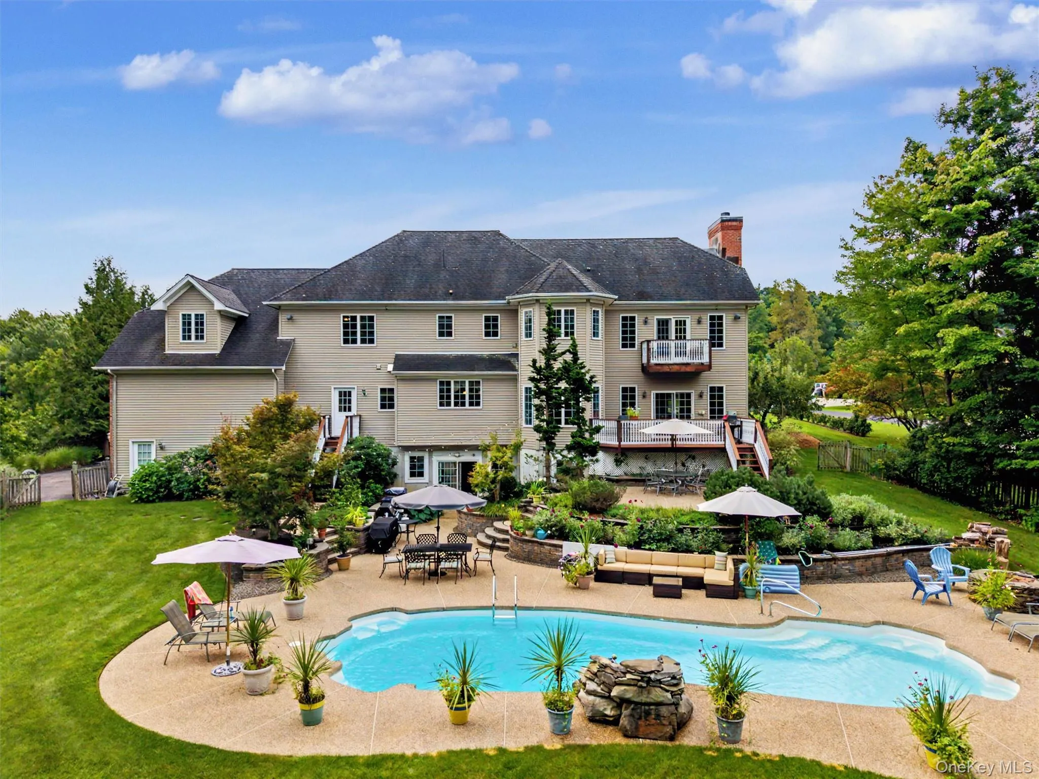 22 Bennington Drive, Woodbury, NY, 5 Bedrooms Bedrooms, 9 Rooms Rooms,2 BathroomsBathrooms,Residential,For Rent,Bennington,0,1038162 22 Bennington Drive, Woodbury, NY, 5 Bedrooms Bedrooms, 9 Rooms Rooms,2 BathroomsBathrooms,Residential,For Rent,Bennington,0,1038162