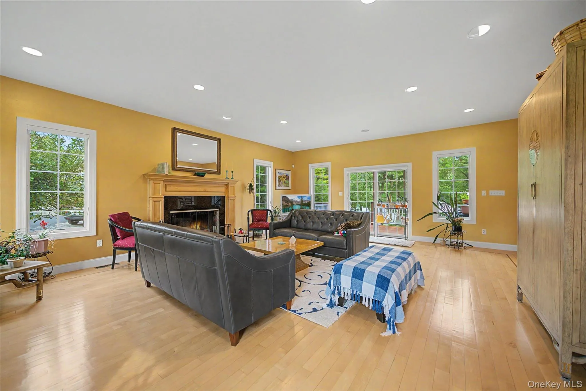 22 Bennington Drive, Woodbury, NY, 5 Bedrooms Bedrooms, 9 Rooms Rooms,2 BathroomsBathrooms,Residential,For Rent,Bennington,0,1038162 22 Bennington Drive, Woodbury, NY, 5 Bedrooms Bedrooms, 9 Rooms Rooms,2 BathroomsBathrooms,Residential,For Rent,Bennington,0,1038162