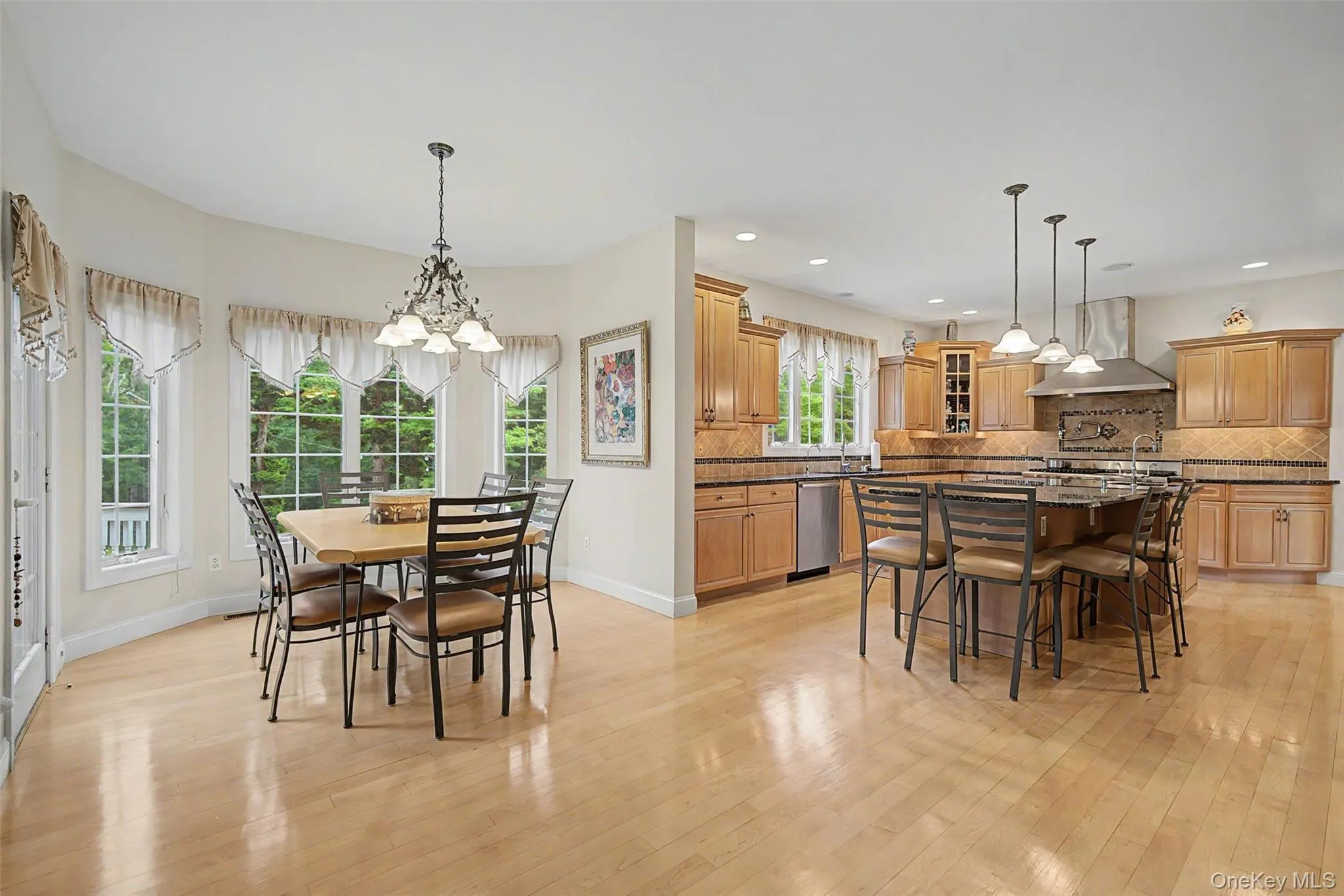 22 Bennington Drive, Woodbury, NY, 5 Bedrooms Bedrooms, 9 Rooms Rooms,2 BathroomsBathrooms,Residential,For Rent,Bennington,0,1038162 22 Bennington Drive, Woodbury, NY, 5 Bedrooms Bedrooms, 9 Rooms Rooms,2 BathroomsBathrooms,Residential,For Rent,Bennington,0,1038162