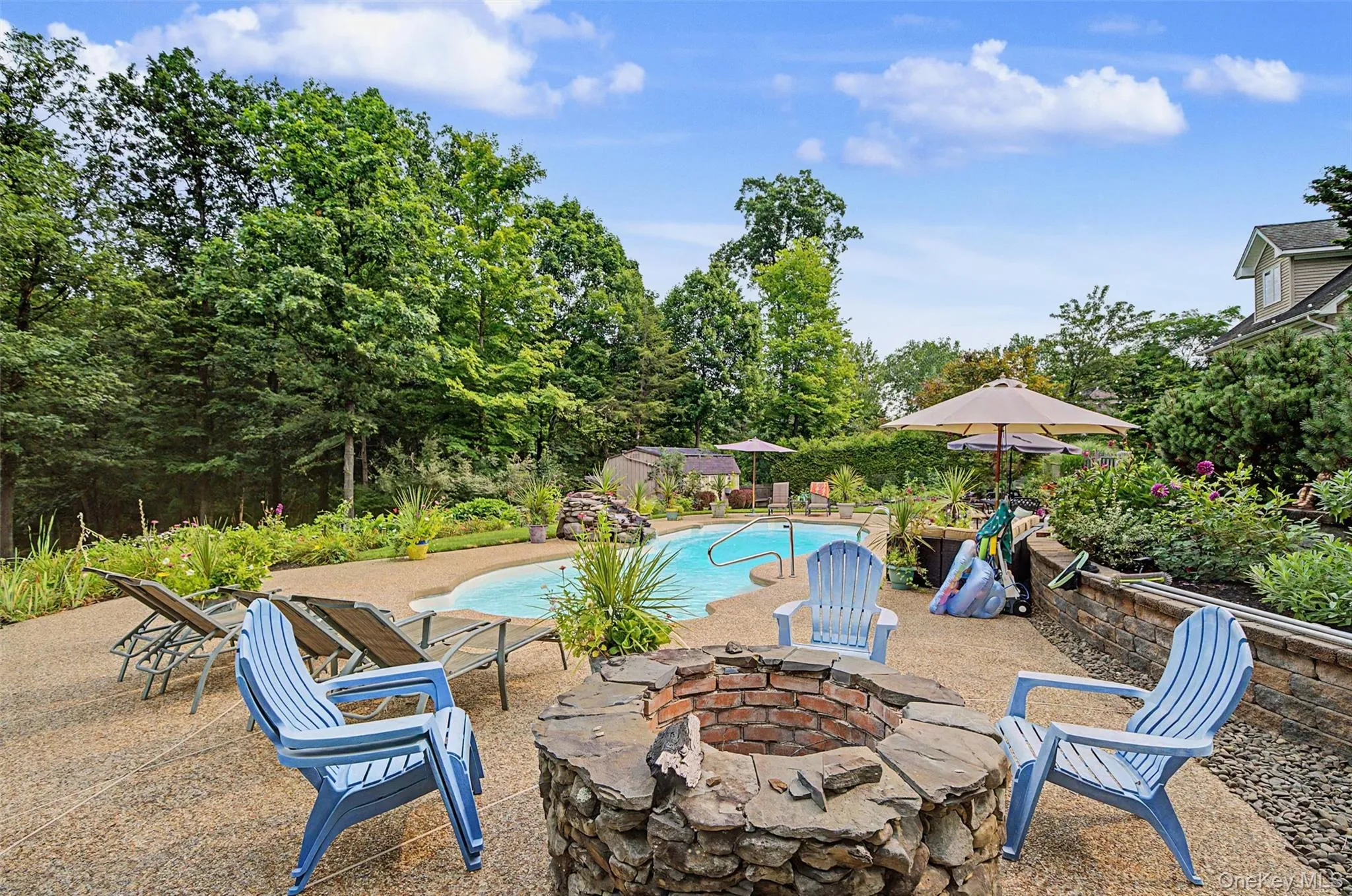 22 Bennington Drive, Woodbury, NY, 5 Bedrooms Bedrooms, 9 Rooms Rooms,2 BathroomsBathrooms,Residential,For Rent,Bennington,0,1038162 22 Bennington Drive, Woodbury, NY, 5 Bedrooms Bedrooms, 9 Rooms Rooms,2 BathroomsBathrooms,Residential,For Rent,Bennington,0,1038162