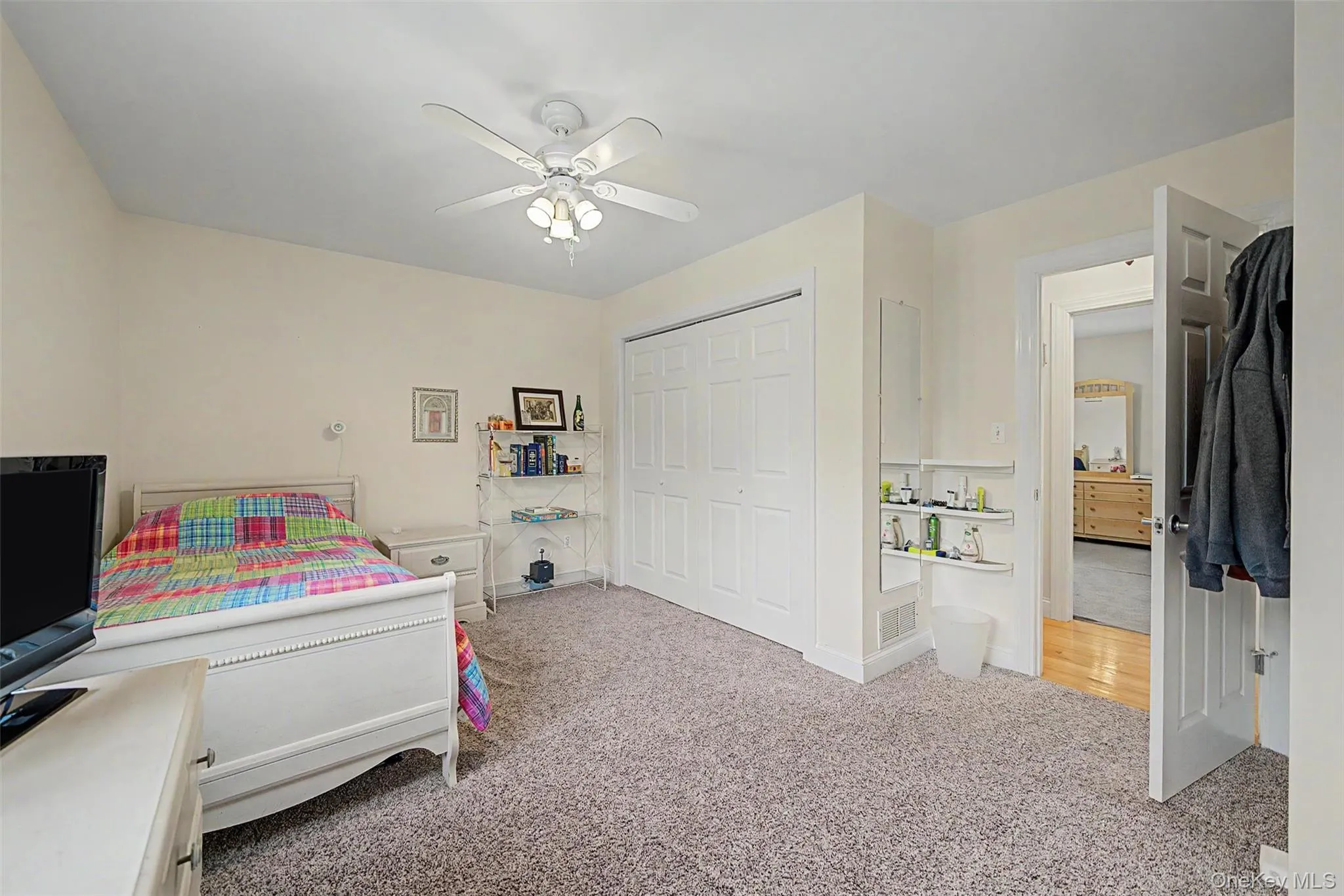 22 Bennington Drive, Woodbury, NY, 5 Bedrooms Bedrooms, 9 Rooms Rooms,2 BathroomsBathrooms,Residential,For Rent,Bennington,0,1038162 22 Bennington Drive, Woodbury, NY, 5 Bedrooms Bedrooms, 9 Rooms Rooms,2 BathroomsBathrooms,Residential,For Rent,Bennington,0,1038162