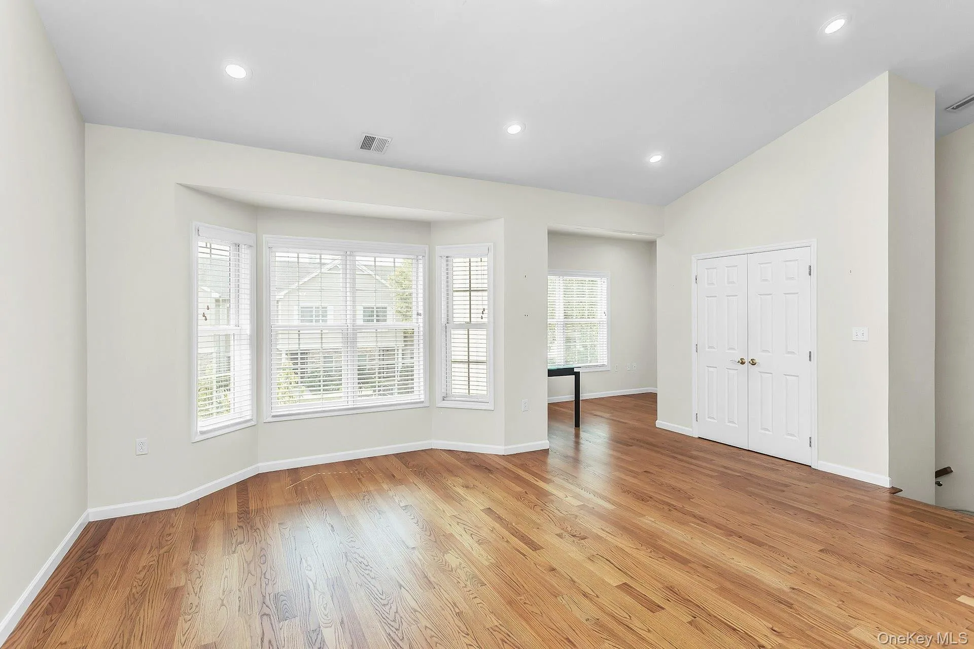 74 Miro Place, North Hempstead, NY, 2 Bedrooms Bedrooms, 5 Rooms Rooms,2 BathroomsBathrooms,Residential,For Rent,Miro,0,1038165 74 Miro Place, North Hempstead, NY, 2 Bedrooms Bedrooms, 5 Rooms Rooms,2 BathroomsBathrooms,Residential,For Rent,Miro,0,1038165