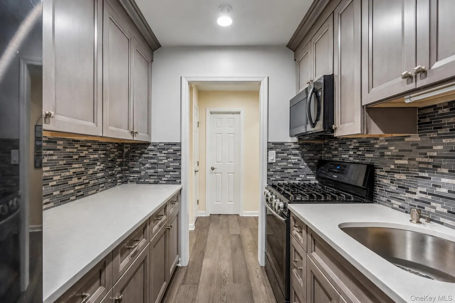 150 Pointe Circle N., Brookhaven, NY, 2 Bedrooms Bedrooms, 5 Rooms Rooms,1 BathroomBathrooms,Residential Lease,For Rent,Pointe Circle N.,0,1038169 150 Pointe Circle N., Brookhaven, NY, 2 Bedrooms Bedrooms, 5 Rooms Rooms,1 BathroomBathrooms,Residential Lease,For Rent,Pointe Circle N.,0,1038169