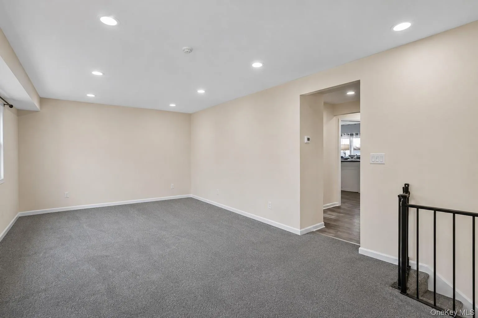 150 Pointe Circle N., Brookhaven, NY, 2 Bedrooms Bedrooms, 5 Rooms Rooms,1 BathroomBathrooms,Residential Lease,For Rent,Pointe Circle N.,0,1038169 150 Pointe Circle N., Brookhaven, NY, 2 Bedrooms Bedrooms, 5 Rooms Rooms,1 BathroomBathrooms,Residential Lease,For Rent,Pointe Circle N.,0,1038169