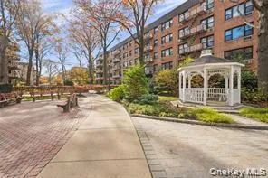 6 Birchwood Court, North Hempstead, NY, 1 Bedroom Bedrooms, 4 Rooms Rooms,1 BathroomBathrooms,Residential,For Rent,Birchwood,0,1038170 6 Birchwood Court, North Hempstead, NY, 1 Bedroom Bedrooms, 4 Rooms Rooms,1 BathroomBathrooms,Residential,For Rent,Birchwood,0,1038170