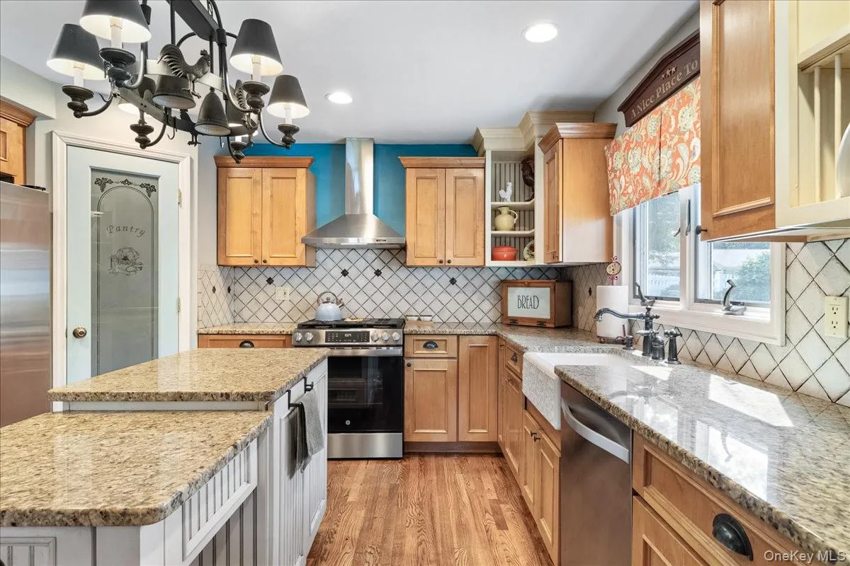 46 Berkshire Road, Islip, NY, 4 Bedrooms Bedrooms, 10 Rooms Rooms,1 BathroomBathrooms,Residential,For Rent,Berkshire,0,1038172 46 Berkshire Road, Islip, NY, 4 Bedrooms Bedrooms, 10 Rooms Rooms,1 BathroomBathrooms,Residential,For Rent,Berkshire,0,1038172