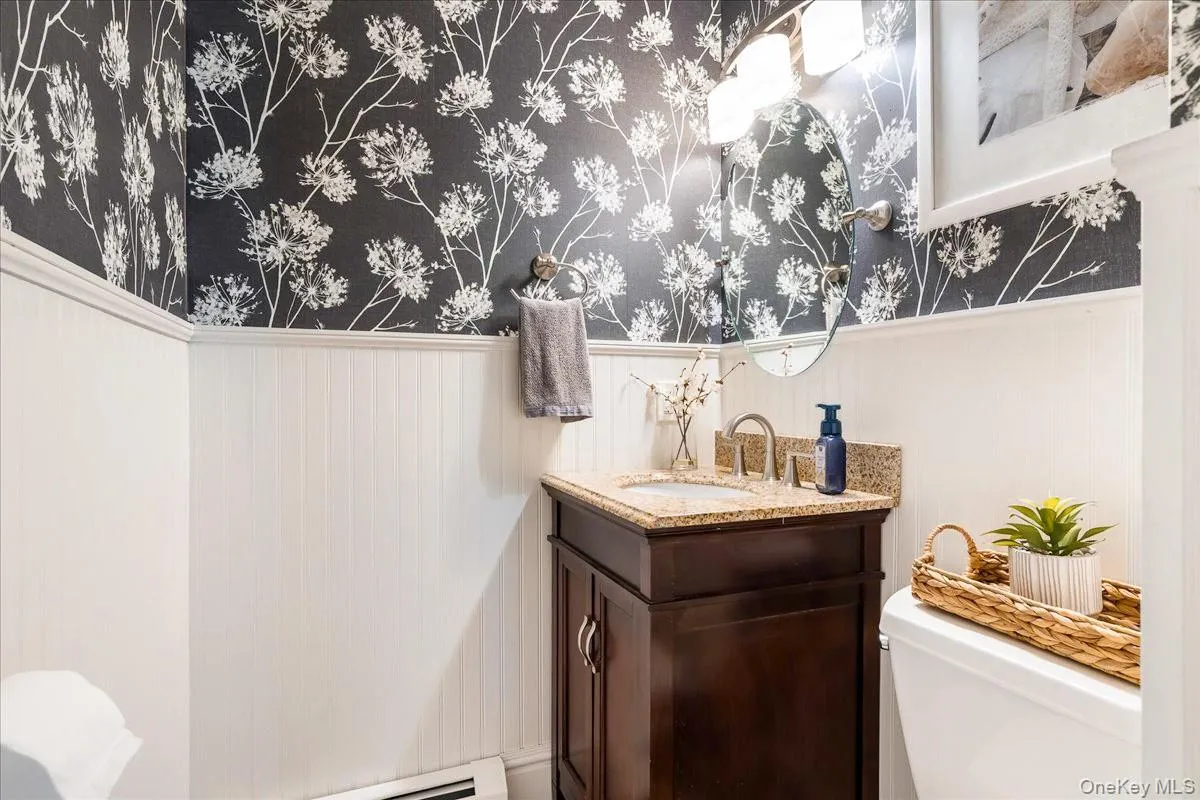 46 Berkshire Road, Islip, NY, 4 Bedrooms Bedrooms, 10 Rooms Rooms,1 BathroomBathrooms,Residential,For Rent,Berkshire,0,1038172 46 Berkshire Road, Islip, NY, 4 Bedrooms Bedrooms, 10 Rooms Rooms,1 BathroomBathrooms,Residential,For Rent,Berkshire,0,1038172