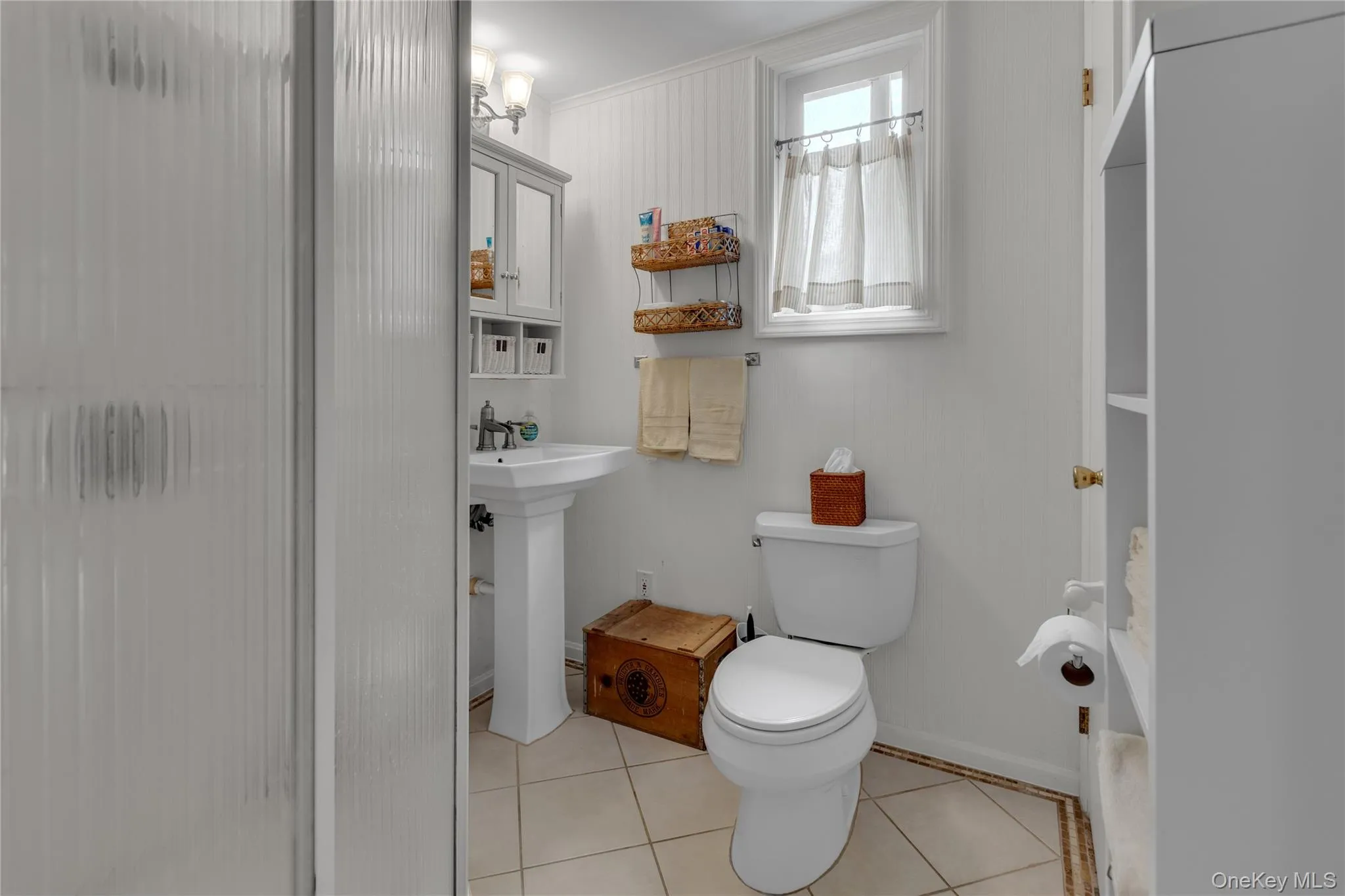 10 Mineola Court, Southampton, NY, 2 Bedrooms Bedrooms, 5 Rooms Rooms,1 BathroomBathrooms,Residential,For Rent,Mineola,0,1038174 10 Mineola Court, Southampton, NY, 2 Bedrooms Bedrooms, 5 Rooms Rooms,1 BathroomBathrooms,Residential,For Rent,Mineola,0,1038174