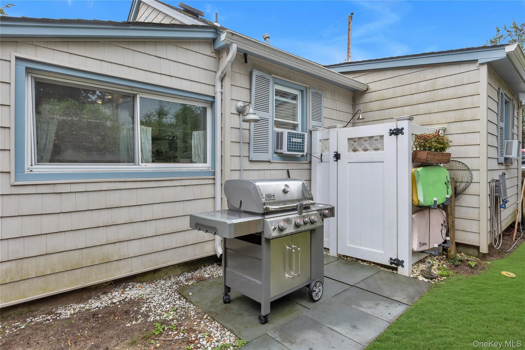 10 Mineola Court, Southampton, NY, 2 Bedrooms Bedrooms, 5 Rooms Rooms,1 BathroomBathrooms,Residential,For Rent,Mineola,0,1038174 10 Mineola Court, Southampton, NY, 2 Bedrooms Bedrooms, 5 Rooms Rooms,1 BathroomBathrooms,Residential,For Rent,Mineola,0,1038174