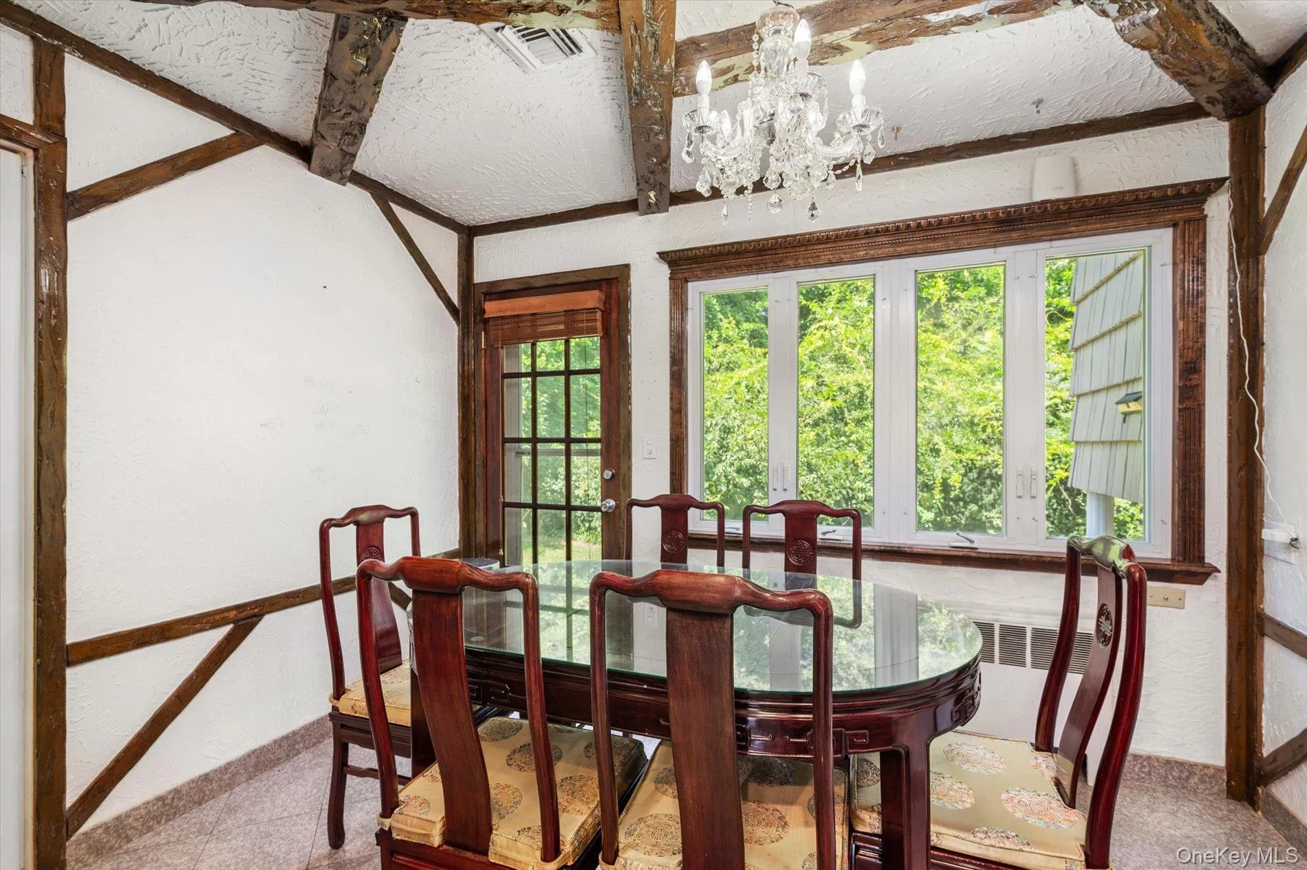 131 Stratford, North Hempstead, NY, 3 Bedrooms Bedrooms, 9 Rooms Rooms,2 BathroomsBathrooms,Residential,For Rent,Stratford,0,1038179 131 Stratford, North Hempstead, NY, 3 Bedrooms Bedrooms, 9 Rooms Rooms,2 BathroomsBathrooms,Residential,For Rent,Stratford,0,1038179