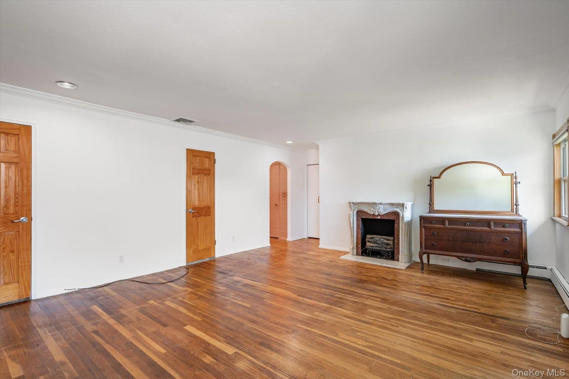 131 Stratford, North Hempstead, NY, 3 Bedrooms Bedrooms, 9 Rooms Rooms,2 BathroomsBathrooms,Residential,For Rent,Stratford,0,1038179 131 Stratford, North Hempstead, NY, 3 Bedrooms Bedrooms, 9 Rooms Rooms,2 BathroomsBathrooms,Residential,For Rent,Stratford,0,1038179