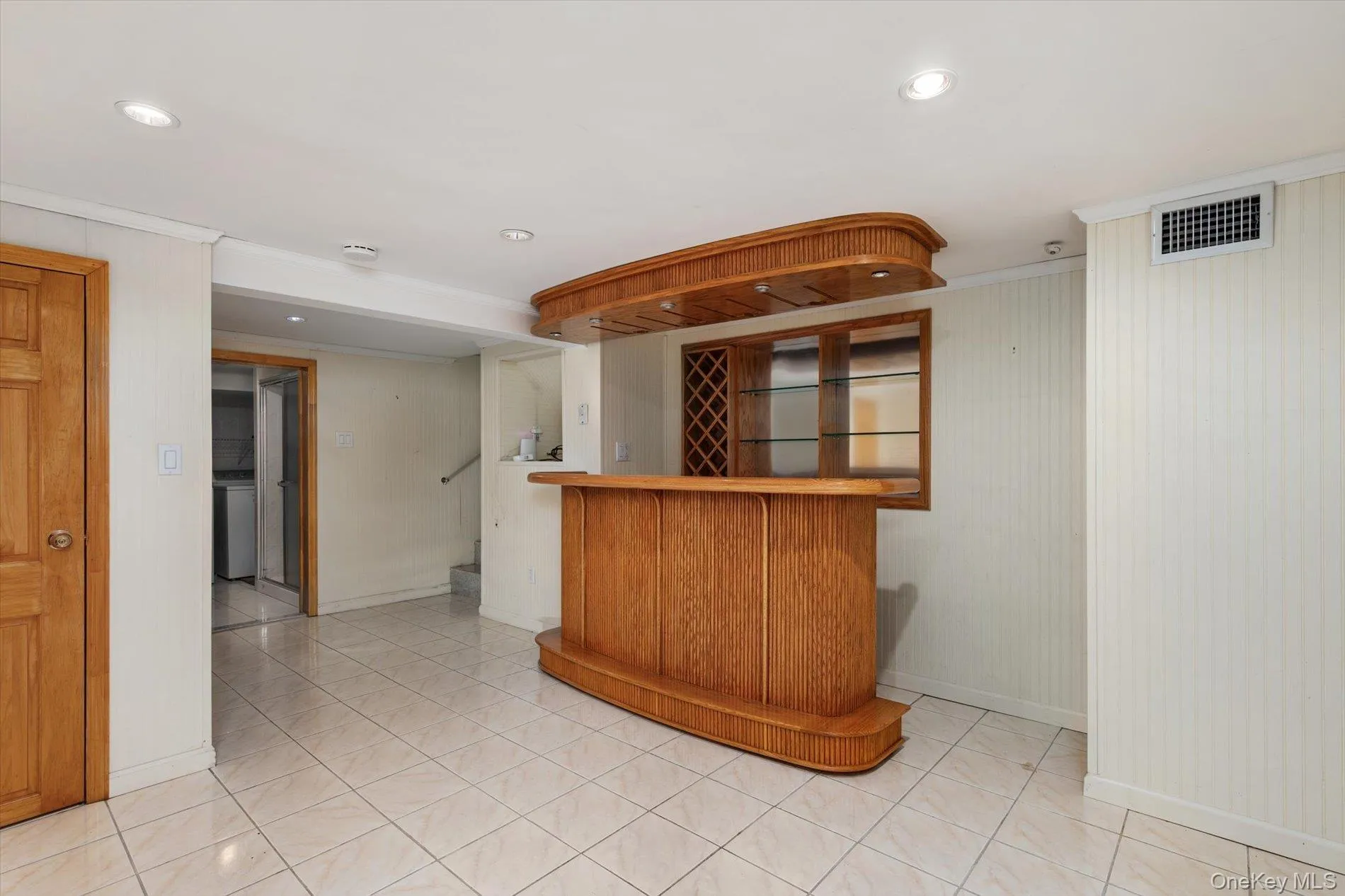 131 Stratford, North Hempstead, NY, 3 Bedrooms Bedrooms, 9 Rooms Rooms,2 BathroomsBathrooms,Residential,For Rent,Stratford,0,1038179 131 Stratford, North Hempstead, NY, 3 Bedrooms Bedrooms, 9 Rooms Rooms,2 BathroomsBathrooms,Residential,For Rent,Stratford,0,1038179