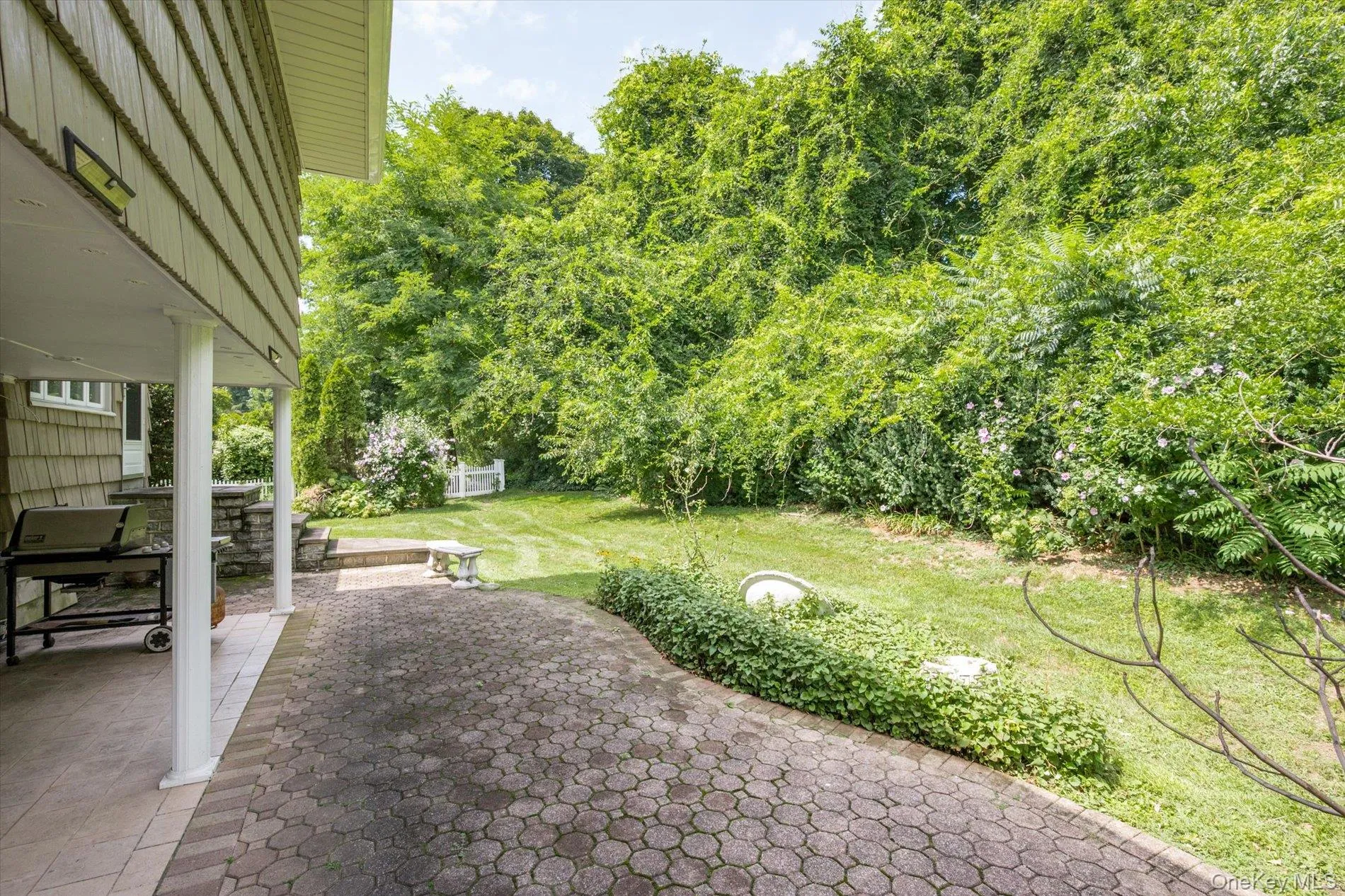 131 Stratford, North Hempstead, NY, 3 Bedrooms Bedrooms, 9 Rooms Rooms,2 BathroomsBathrooms,Residential,For Rent,Stratford,0,1038179 131 Stratford, North Hempstead, NY, 3 Bedrooms Bedrooms, 9 Rooms Rooms,2 BathroomsBathrooms,Residential,For Rent,Stratford,0,1038179