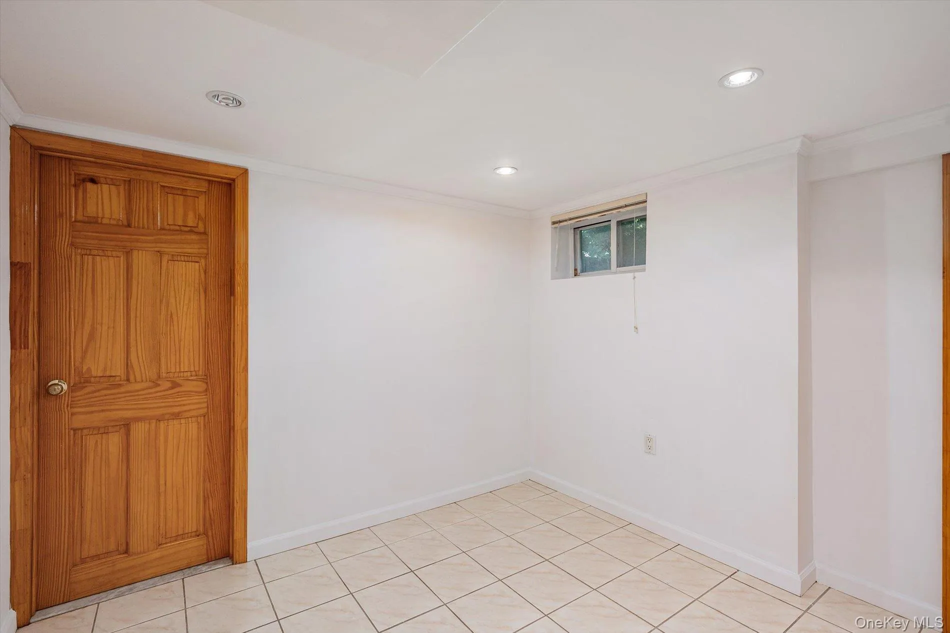 131 Stratford, North Hempstead, NY, 3 Bedrooms Bedrooms, 9 Rooms Rooms,2 BathroomsBathrooms,Residential,For Rent,Stratford,0,1038179 131 Stratford, North Hempstead, NY, 3 Bedrooms Bedrooms, 9 Rooms Rooms,2 BathroomsBathrooms,Residential,For Rent,Stratford,0,1038179