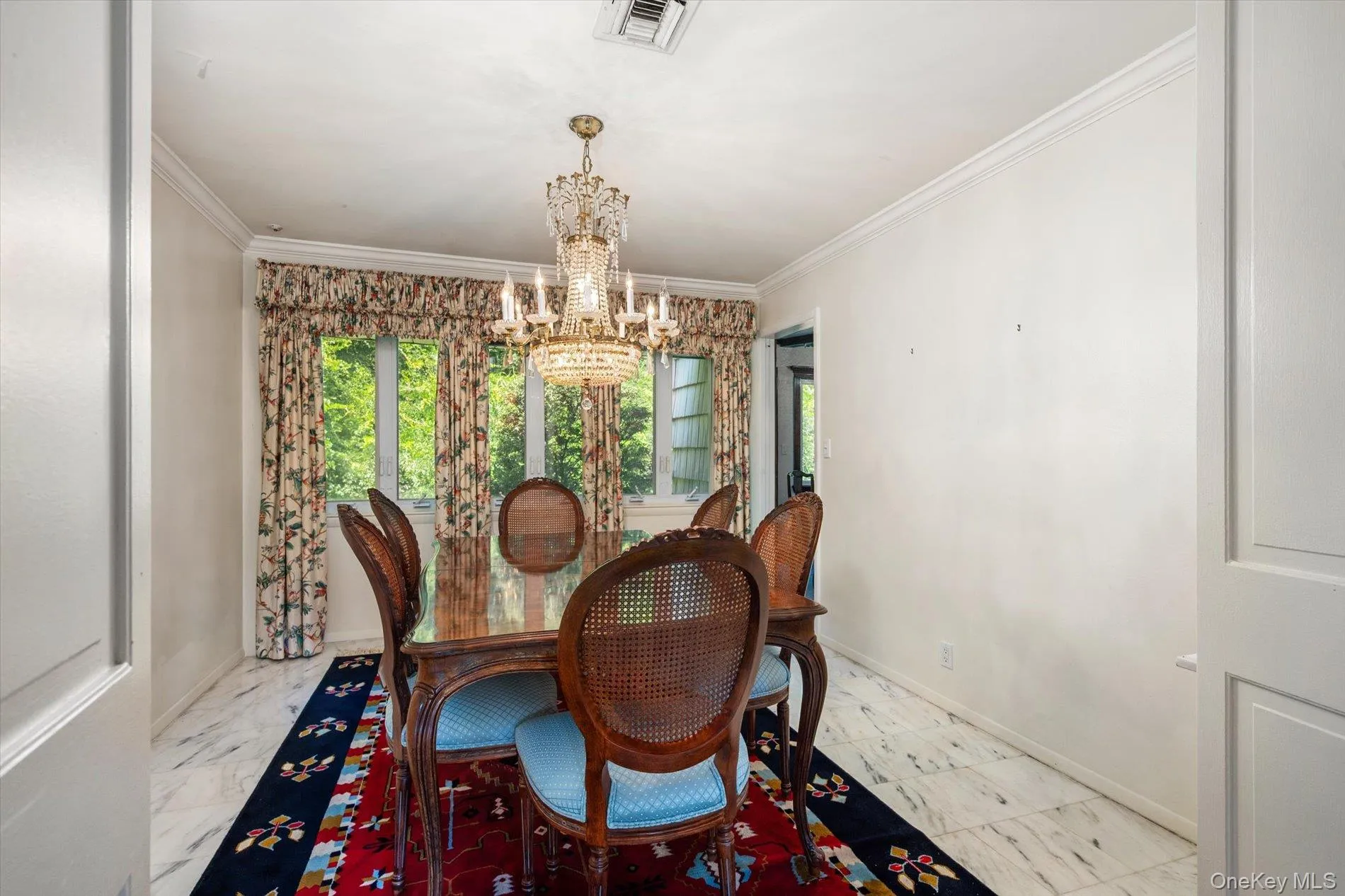 131 Stratford, North Hempstead, NY, 3 Bedrooms Bedrooms, 9 Rooms Rooms,2 BathroomsBathrooms,Residential,For Rent,Stratford,0,1038179 131 Stratford, North Hempstead, NY, 3 Bedrooms Bedrooms, 9 Rooms Rooms,2 BathroomsBathrooms,Residential,For Rent,Stratford,0,1038179