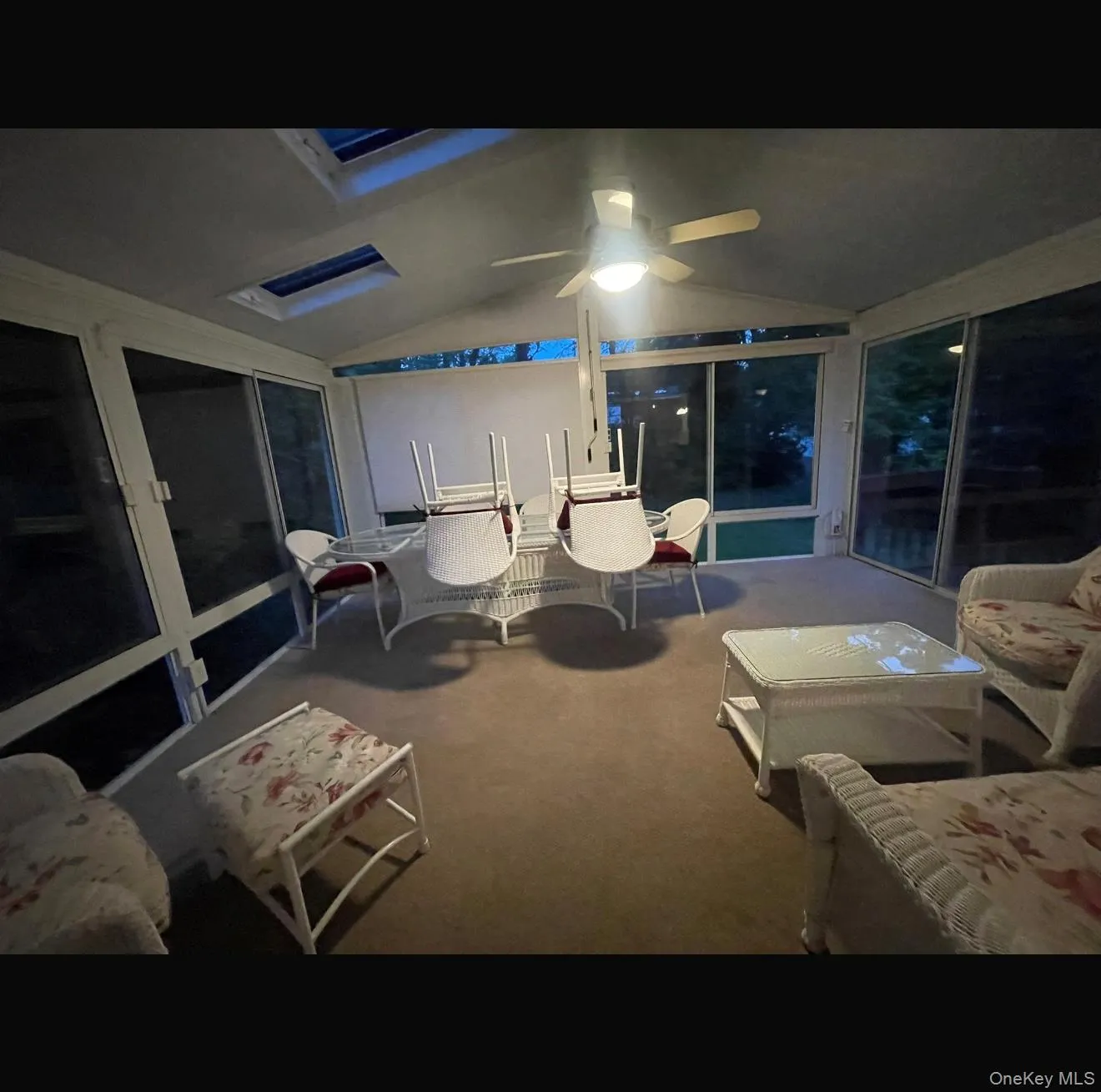 18 Greenwich Road, Smithtown, NY, 4 Bedrooms Bedrooms, 11 Rooms Rooms,1 BathroomBathrooms,Residential Lease,For Rent,Greenwich,0,1038181 18 Greenwich Road, Smithtown, NY, 4 Bedrooms Bedrooms, 11 Rooms Rooms,1 BathroomBathrooms,Residential Lease,For Rent,Greenwich,0,1038181