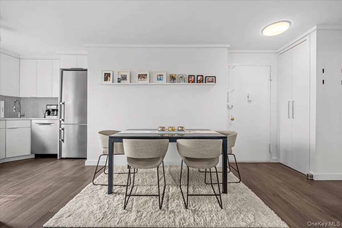 555 Kappock Street, New York, NY, 1 Bedroom Bedrooms, 4 Rooms Rooms,1 BathroomBathrooms,Residential,For Rent,Kappock,0,1038182 555 Kappock Street, New York, NY, 1 Bedroom Bedrooms, 4 Rooms Rooms,1 BathroomBathrooms,Residential,For Rent,Kappock,0,1038182