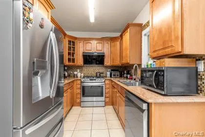 14 4th Street, North Hempstead, NY, 3 Bedrooms Bedrooms, 7 Rooms Rooms,2 BathroomsBathrooms,Residential,For Rent,4th,0,1038186 14 4th Street, North Hempstead, NY, 3 Bedrooms Bedrooms, 7 Rooms Rooms,2 BathroomsBathrooms,Residential,For Rent,4th,0,1038186