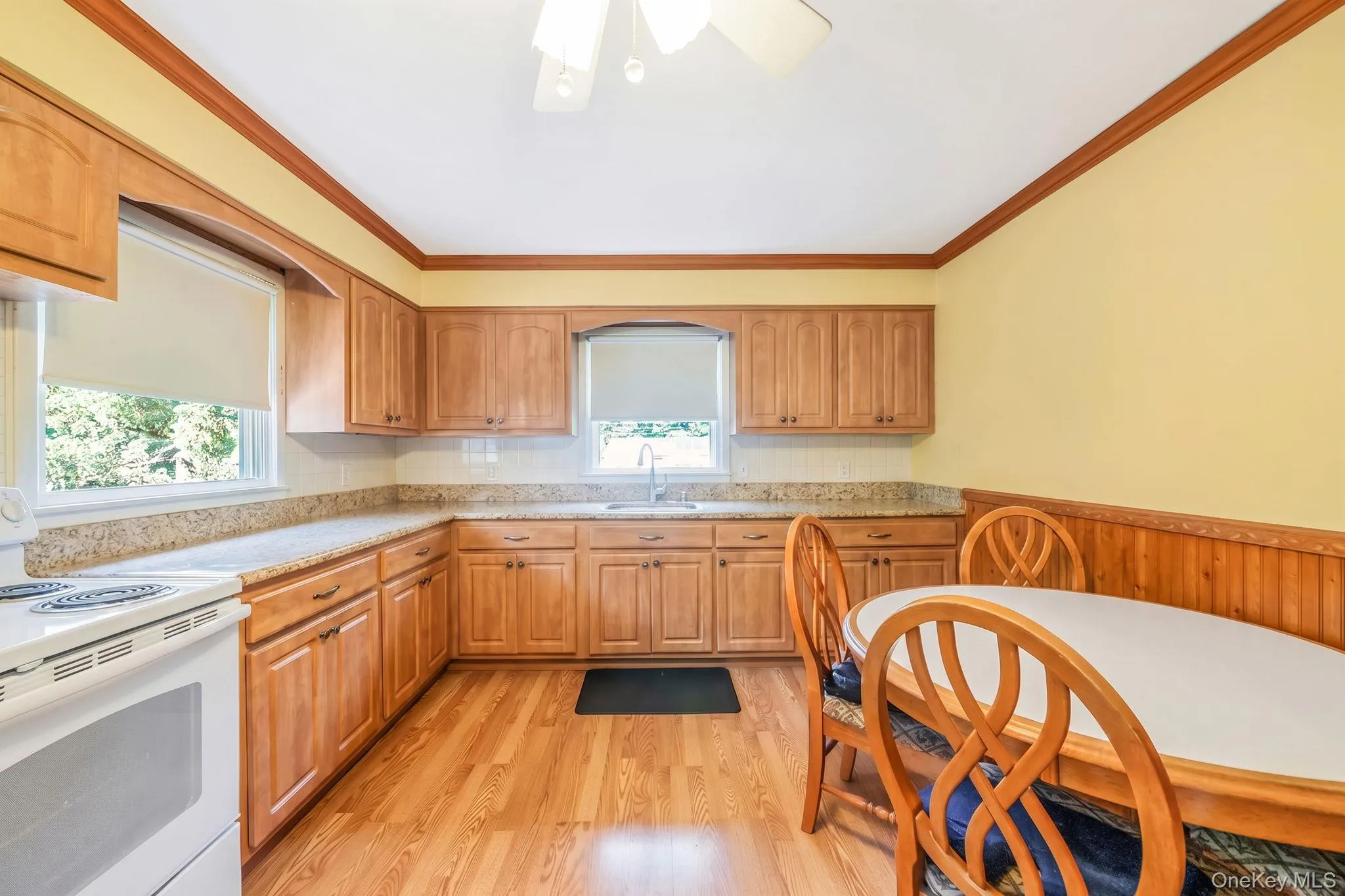 24 Oakcrest Avenue, Brookhaven, NY, 3 Bedrooms Bedrooms, 6 Rooms Rooms,1 BathroomBathrooms,Residential,For Rent,Oakcrest,0,1038189 24 Oakcrest Avenue, Brookhaven, NY, 3 Bedrooms Bedrooms, 6 Rooms Rooms,1 BathroomBathrooms,Residential,For Rent,Oakcrest,0,1038189