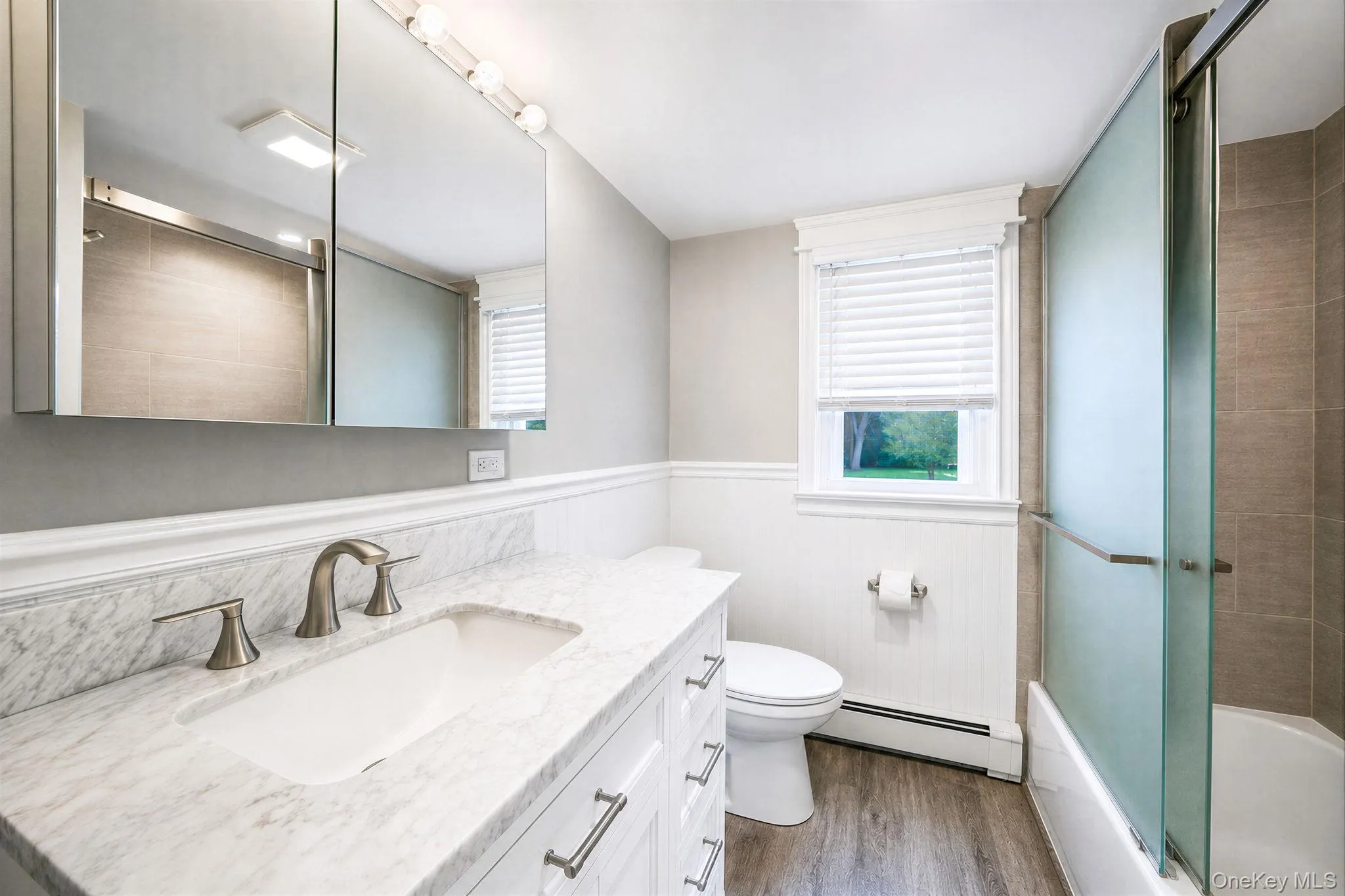 24 Oakcrest Avenue, Brookhaven, NY, 3 Bedrooms Bedrooms, 6 Rooms Rooms,1 BathroomBathrooms,Residential,For Rent,Oakcrest,0,1038189 24 Oakcrest Avenue, Brookhaven, NY, 3 Bedrooms Bedrooms, 6 Rooms Rooms,1 BathroomBathrooms,Residential,For Rent,Oakcrest,0,1038189