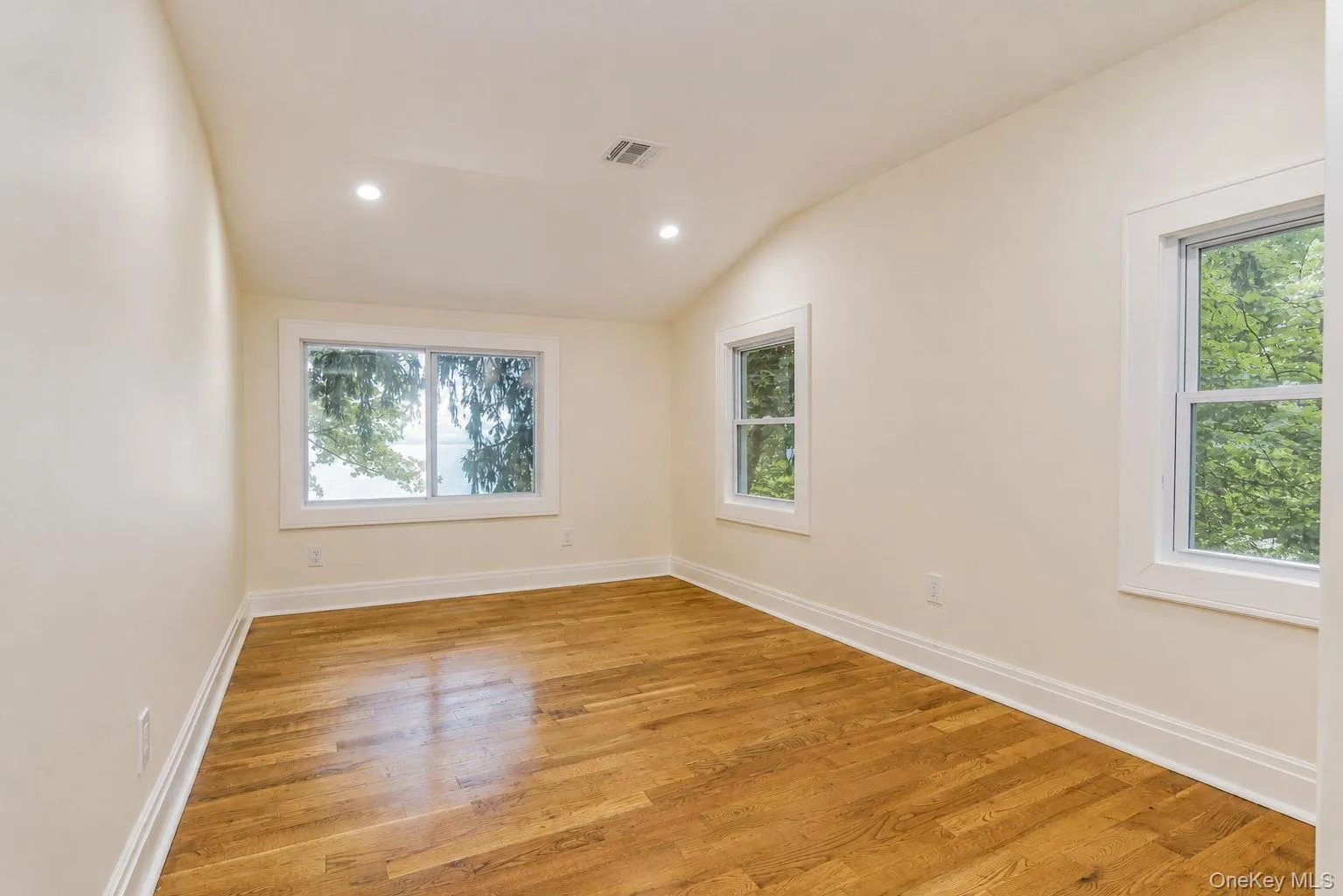 345 Hudson Terrace, Orangetown, NY, 3 Bedrooms Bedrooms, 6 Rooms Rooms,3 BathroomsBathrooms,Residential,For Rent,Hudson,0,1038190 345 Hudson Terrace, Orangetown, NY, 3 Bedrooms Bedrooms, 6 Rooms Rooms,3 BathroomsBathrooms,Residential,For Rent,Hudson,0,1038190