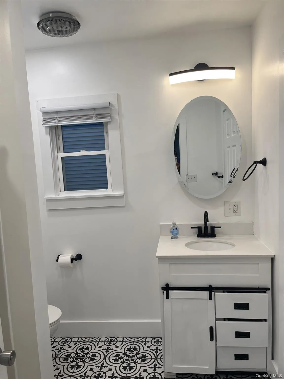 42 Taylor Avenue, Poughkeepsie, NY, 2 Bedrooms Bedrooms, 5 Rooms Rooms,1 BathroomBathrooms,Residential Lease,For Rent,Taylor,0,1038191 42 Taylor Avenue, Poughkeepsie, NY, 2 Bedrooms Bedrooms, 5 Rooms Rooms,1 BathroomBathrooms,Residential Lease,For Rent,Taylor,0,1038191