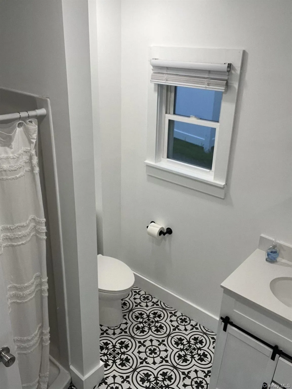 42 Taylor Avenue, Poughkeepsie, NY, 2 Bedrooms Bedrooms, 5 Rooms Rooms,1 BathroomBathrooms,Residential Lease,For Rent,Taylor,0,1038191 42 Taylor Avenue, Poughkeepsie, NY, 2 Bedrooms Bedrooms, 5 Rooms Rooms,1 BathroomBathrooms,Residential Lease,For Rent,Taylor,0,1038191