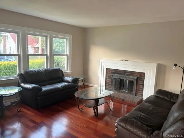 1435 Alpha Street, Hempstead, NY, 3 Bedrooms Bedrooms, 5 Rooms Rooms,2 BathroomsBathrooms,Residential,For Rent,Alpha,0,1038196 1435 Alpha Street, Hempstead, NY, 3 Bedrooms Bedrooms, 5 Rooms Rooms,2 BathroomsBathrooms,Residential,For Rent,Alpha,0,1038196