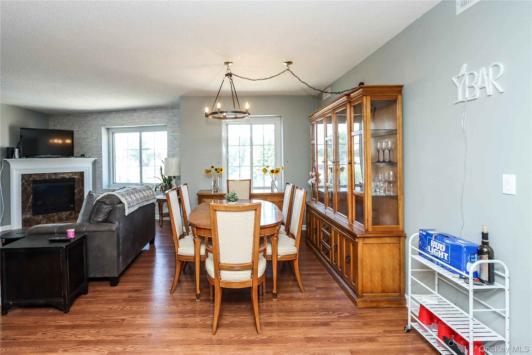 242 Maple Avenue, North Hempstead, NY, 2 Bedrooms Bedrooms, 5 Rooms Rooms,2 BathroomsBathrooms,Residential Lease,For Rent,Maple,0,1038197 242 Maple Avenue, North Hempstead, NY, 2 Bedrooms Bedrooms, 5 Rooms Rooms,2 BathroomsBathrooms,Residential Lease,For Rent,Maple,0,1038197