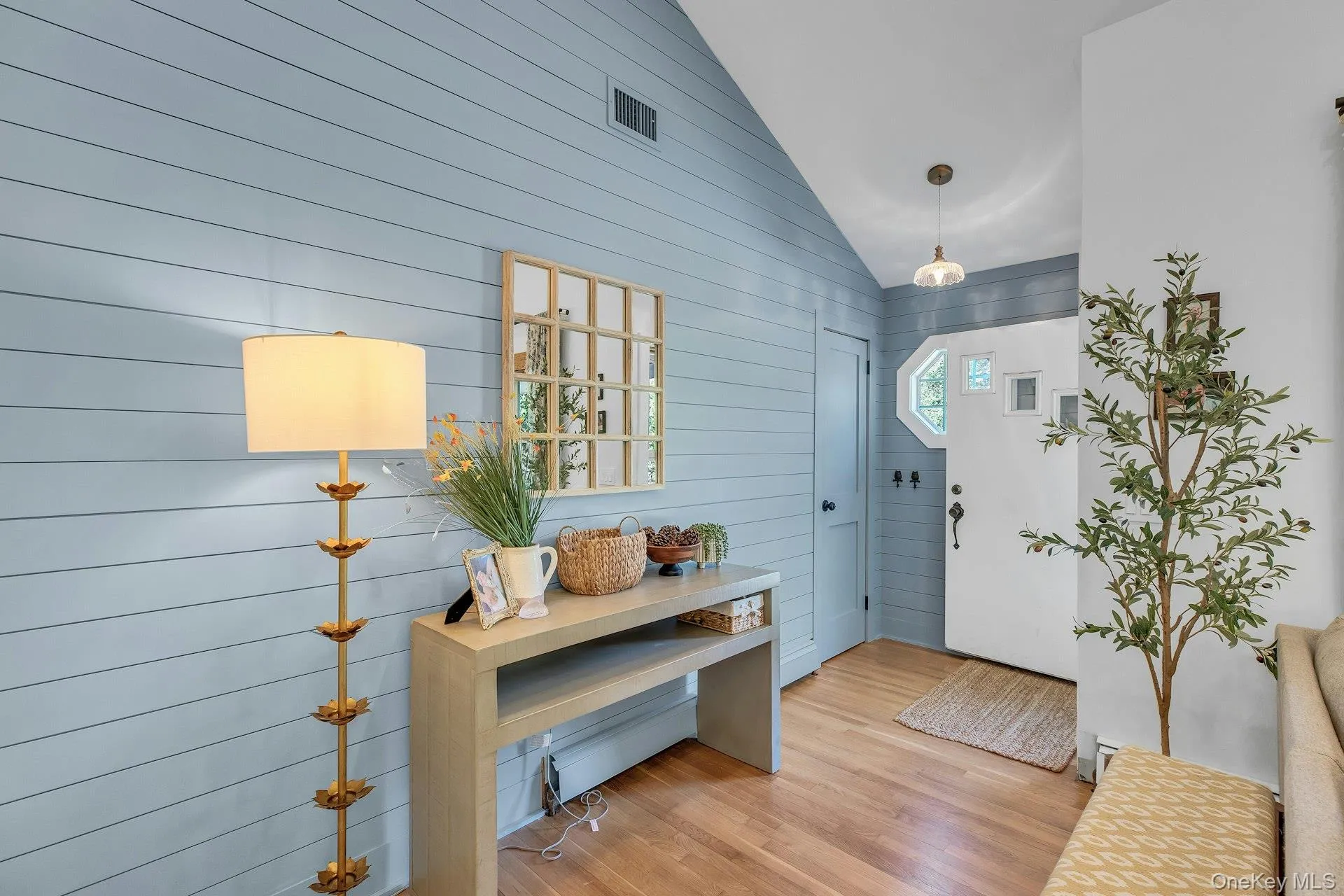 28 Inwood Road, Brookhaven, NY, 3 Bedrooms Bedrooms, 6 Rooms Rooms,2 BathroomsBathrooms,Residential,For Rent,Inwood,0,1038200 28 Inwood Road, Brookhaven, NY, 3 Bedrooms Bedrooms, 6 Rooms Rooms,2 BathroomsBathrooms,Residential,For Rent,Inwood,0,1038200