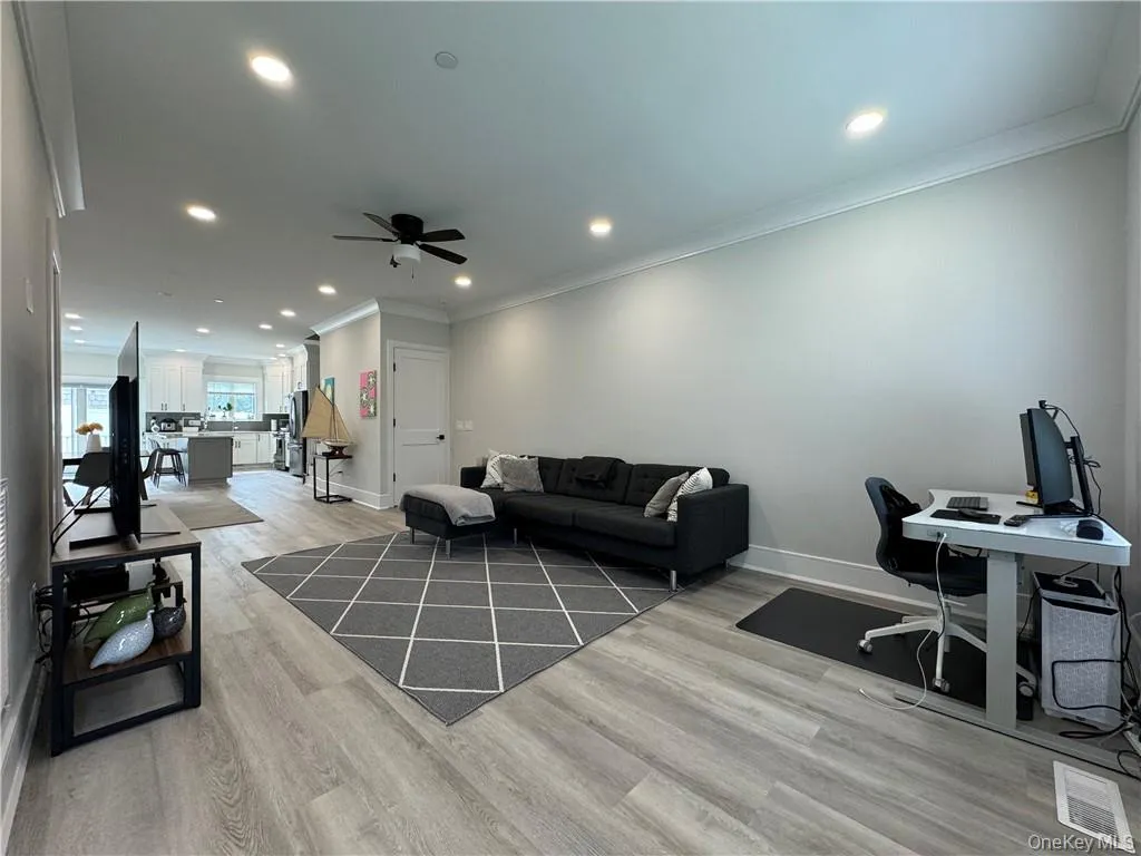 40 Haviland Street, Harrison, NY, 4 Bedrooms Bedrooms, 6 Rooms Rooms,3 BathroomsBathrooms,Residential Lease,For Rent,Haviland,0,1038202 40 Haviland Street, Harrison, NY, 4 Bedrooms Bedrooms, 6 Rooms Rooms,3 BathroomsBathrooms,Residential Lease,For Rent,Haviland,0,1038202