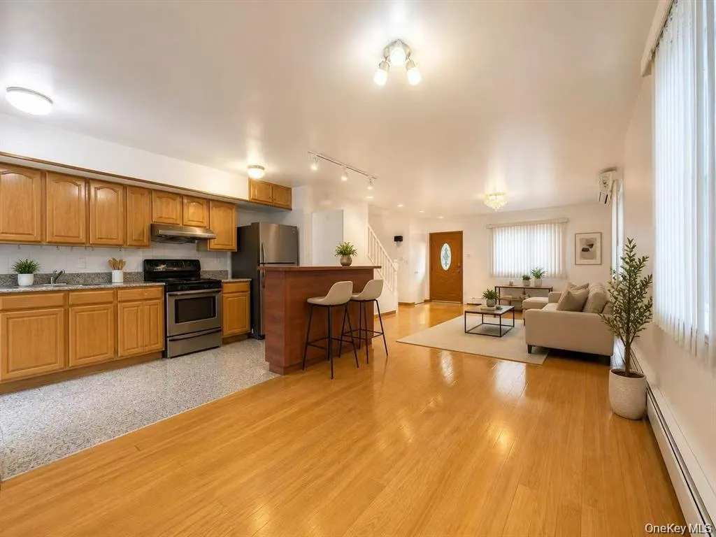 75-01 167th Street, New York, NY, 3 Bedrooms Bedrooms, 7 Rooms Rooms,2 BathroomsBathrooms,Residential,For Rent,167th,0,1038204 75-01 167th Street, New York, NY, 3 Bedrooms Bedrooms, 7 Rooms Rooms,2 BathroomsBathrooms,Residential,For Rent,167th,0,1038204