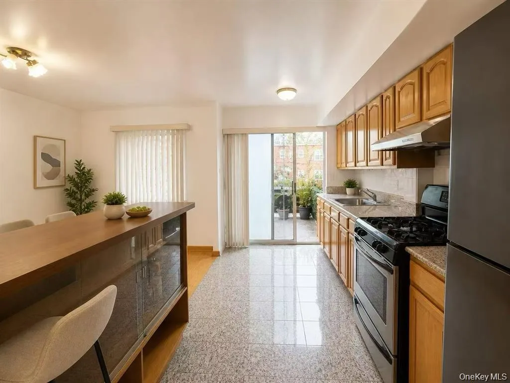 75-01 167th Street, New York, NY, 3 Bedrooms Bedrooms, 7 Rooms Rooms,2 BathroomsBathrooms,Residential,For Rent,167th,0,1038204 75-01 167th Street, New York, NY, 3 Bedrooms Bedrooms, 7 Rooms Rooms,2 BathroomsBathrooms,Residential,For Rent,167th,0,1038204